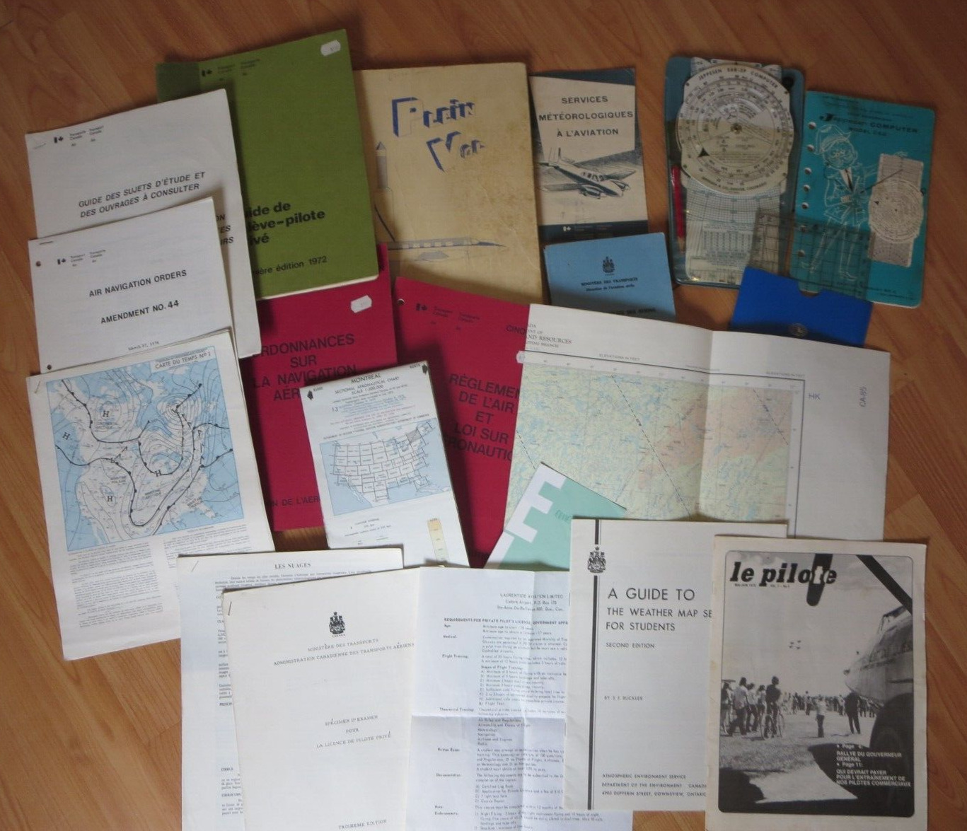 Vintage Early 1970\'s Canada Aeronautical Charts/Pamphlets/Books and Ephemera Lot
