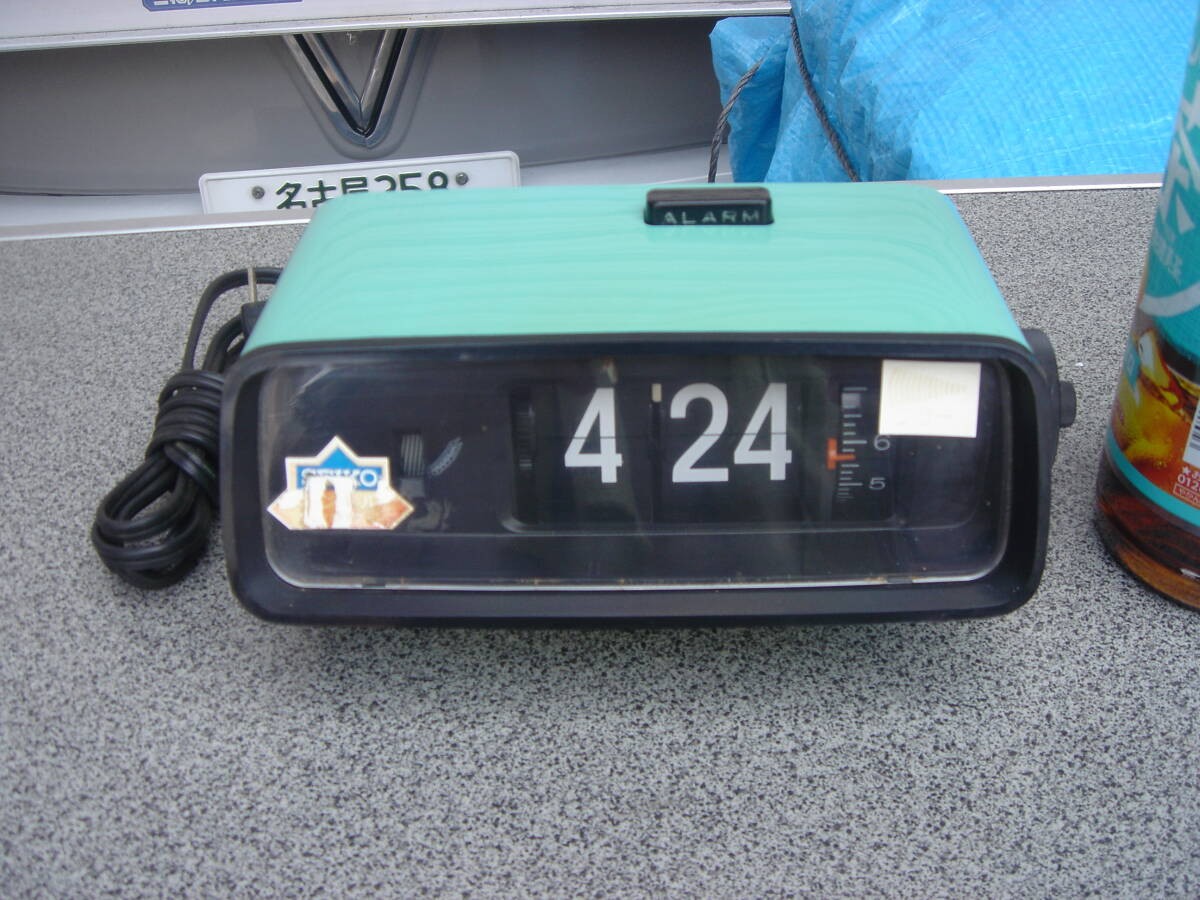 SEIKO Flip Clock Vintage 1970s Antique Desk Clock Alarm Tested Deadstock SEIKO Flip Clock Vintage 1970s Antique Desk Clock Alarm Tested Deadstock