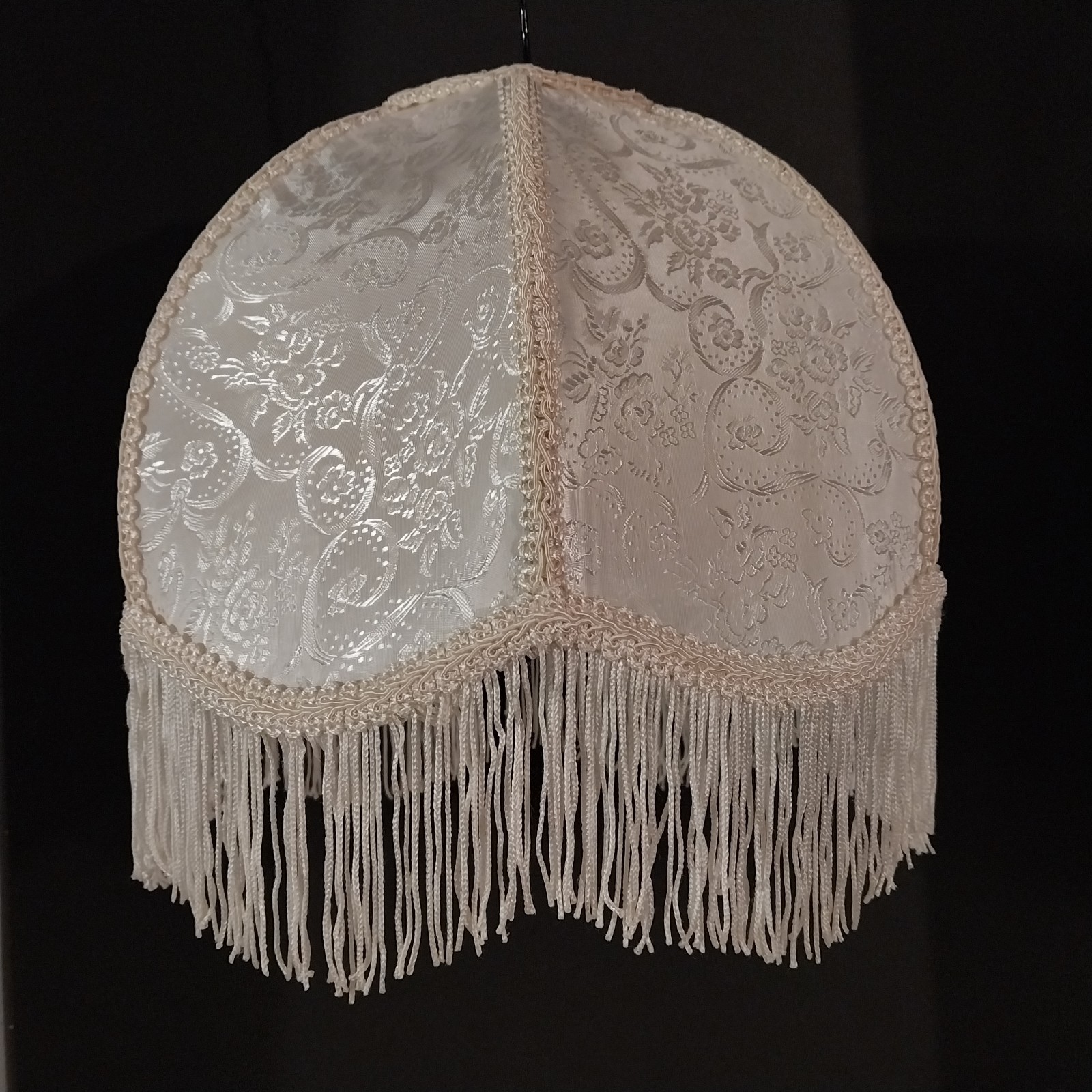 VTG Victorian Style Silk Lamp Shade Fringe Bell Shape Floral Ivory NOS 10"x9"x3" VTG Victorian Style Silk Lamp Shade Fringe Bell Shape Floral Ivory NOS 10"x9"x3"