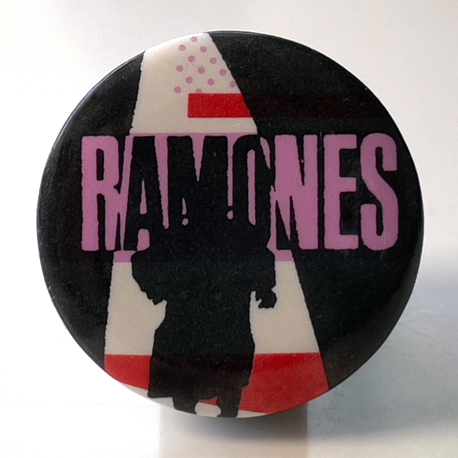 RARE Vintage 1981 THE RAMONES promo pin Pleasant Dreams pinback button 1\