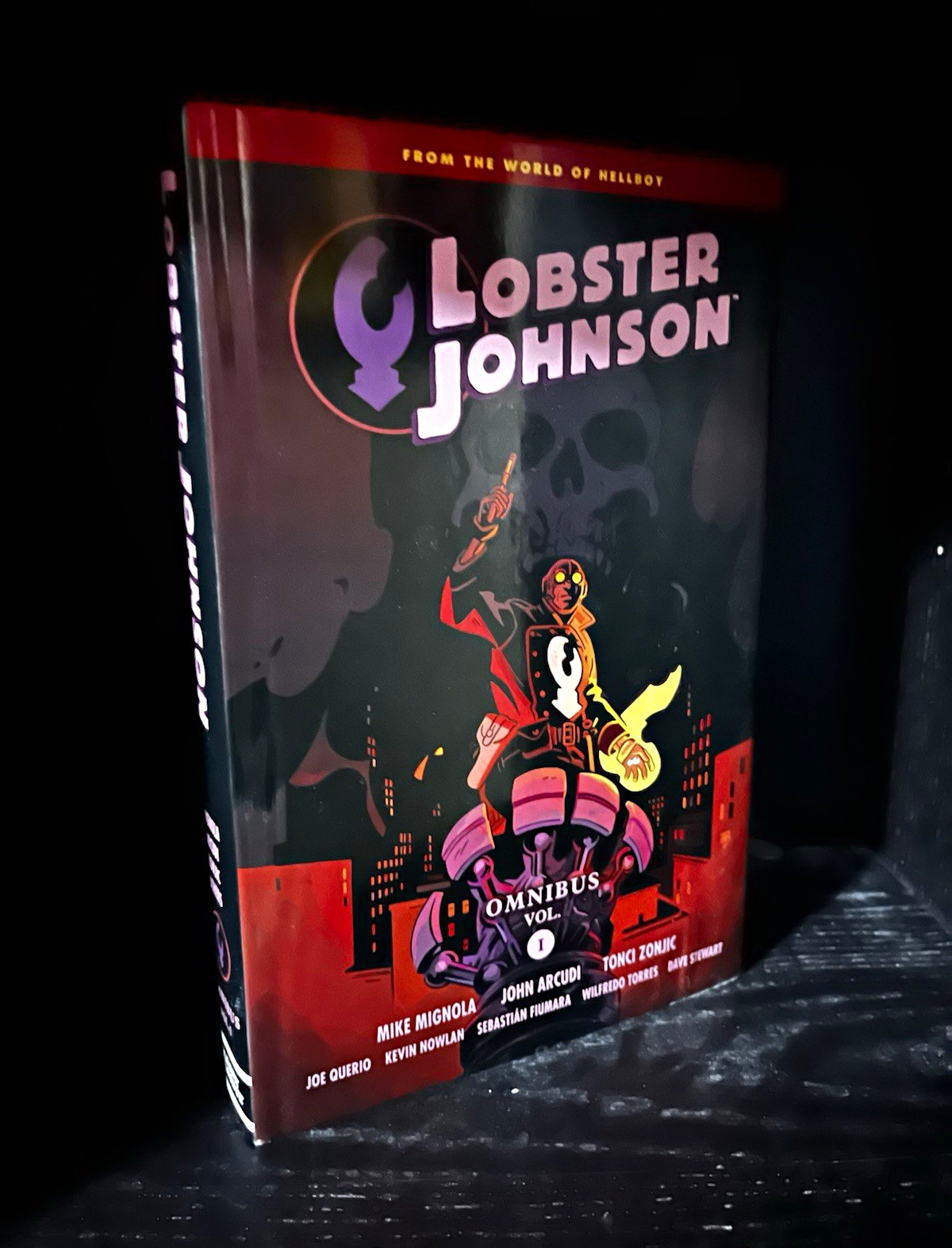 Dark Horse Lobster Johnson Omnibus Vol. 1 Hardcover (Hellboy Universe) Dark Horse Lobster Johnson Omnibus Vol. 1 Hardcover (Hellboy Universe)
