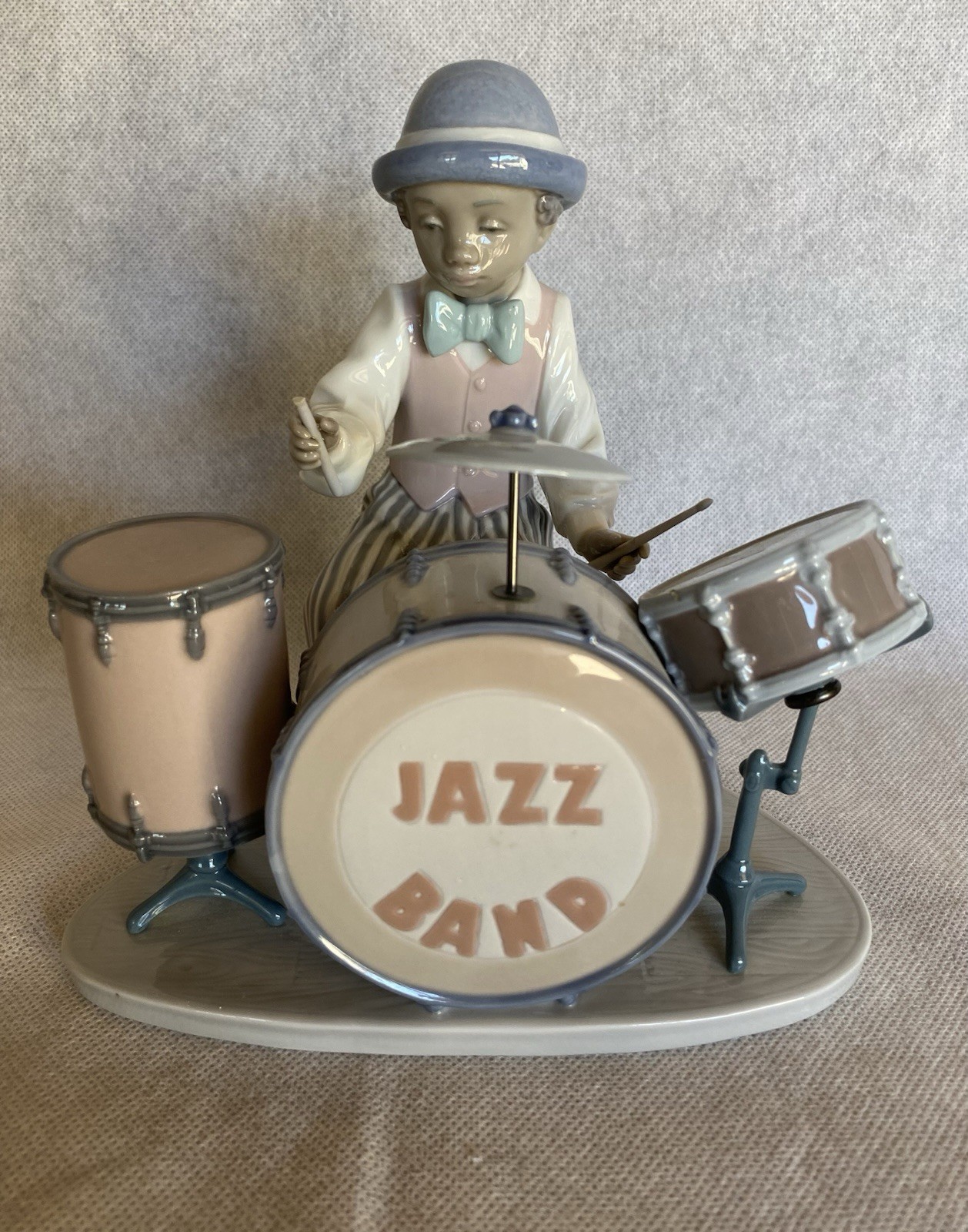 LLADRO Jazz Drummer #5929 - Black Legacy Collection Made in Spain LLADRO Jazz Drummer #5929 - Black Legacy Collection Made in Spain