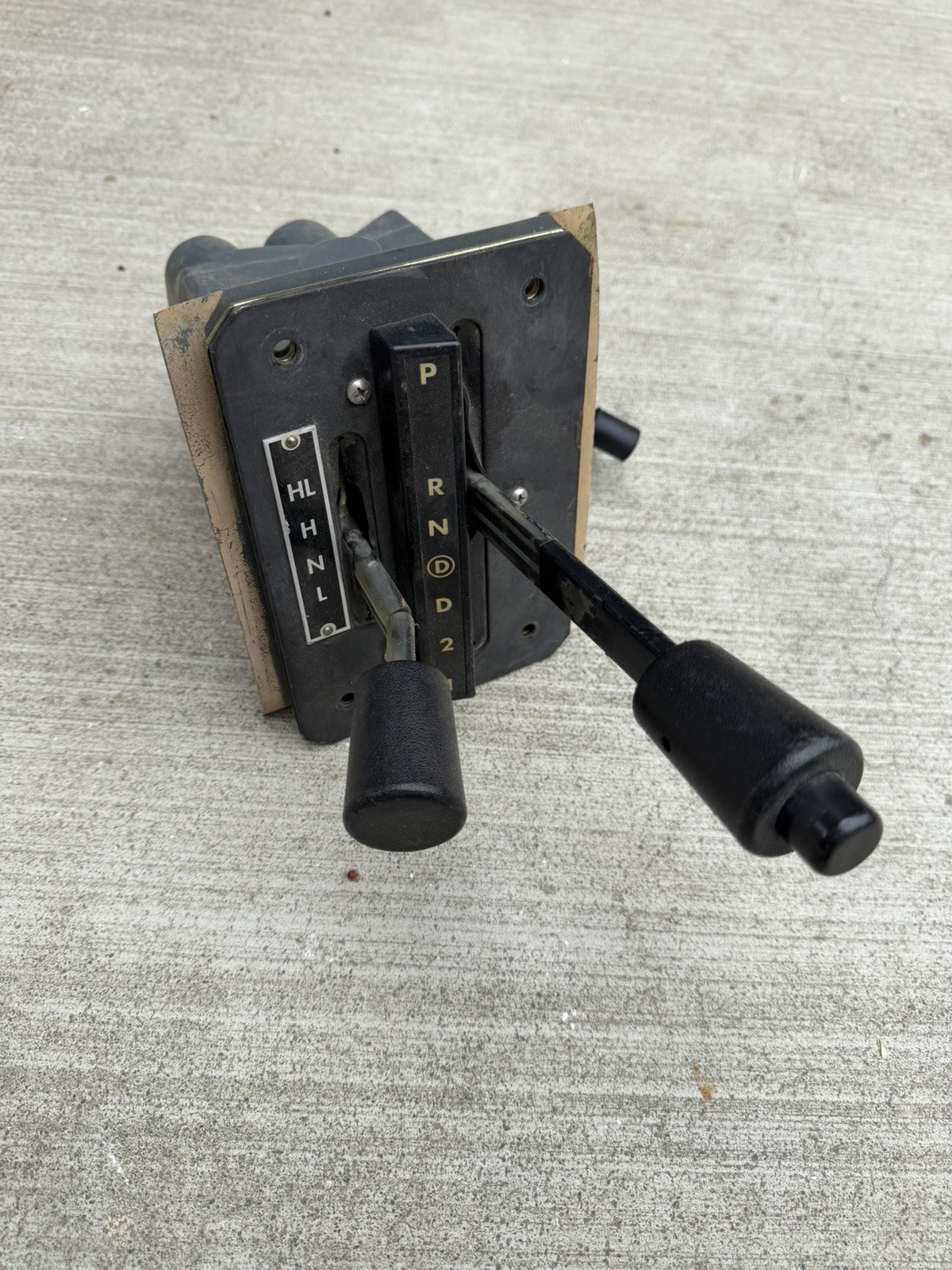 HMMWV 4L80E SHIFTER GEAR SELECTOR 4-Speed with REVERSE SWITCH and Boot HMMWV 4L80E SHIFTER GEAR SELECTOR 4-Speed with REVERSE SWITCH and Boot