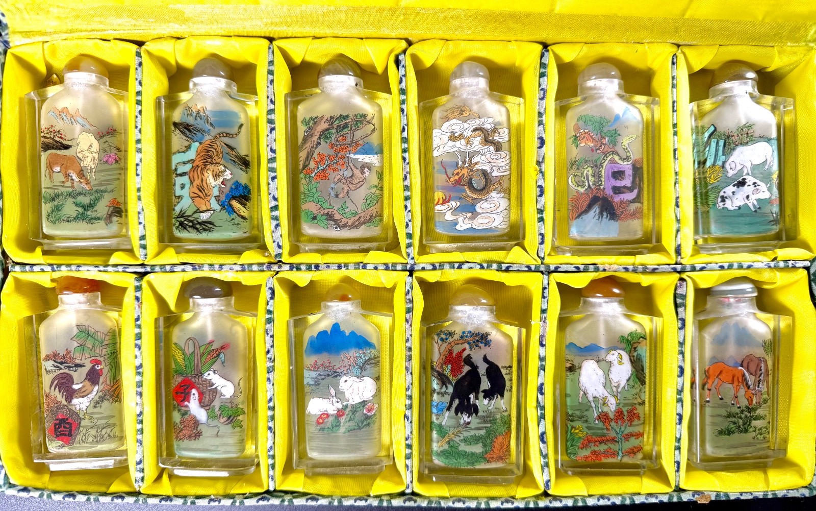 12 Month Vintage Reverse Inside Painted Chinese Zodiac Glass Snuff Bottles Boxed 12 Month Vintage Reverse Inside Painted Chinese Zodiac Glass Snuff Bottles Boxed