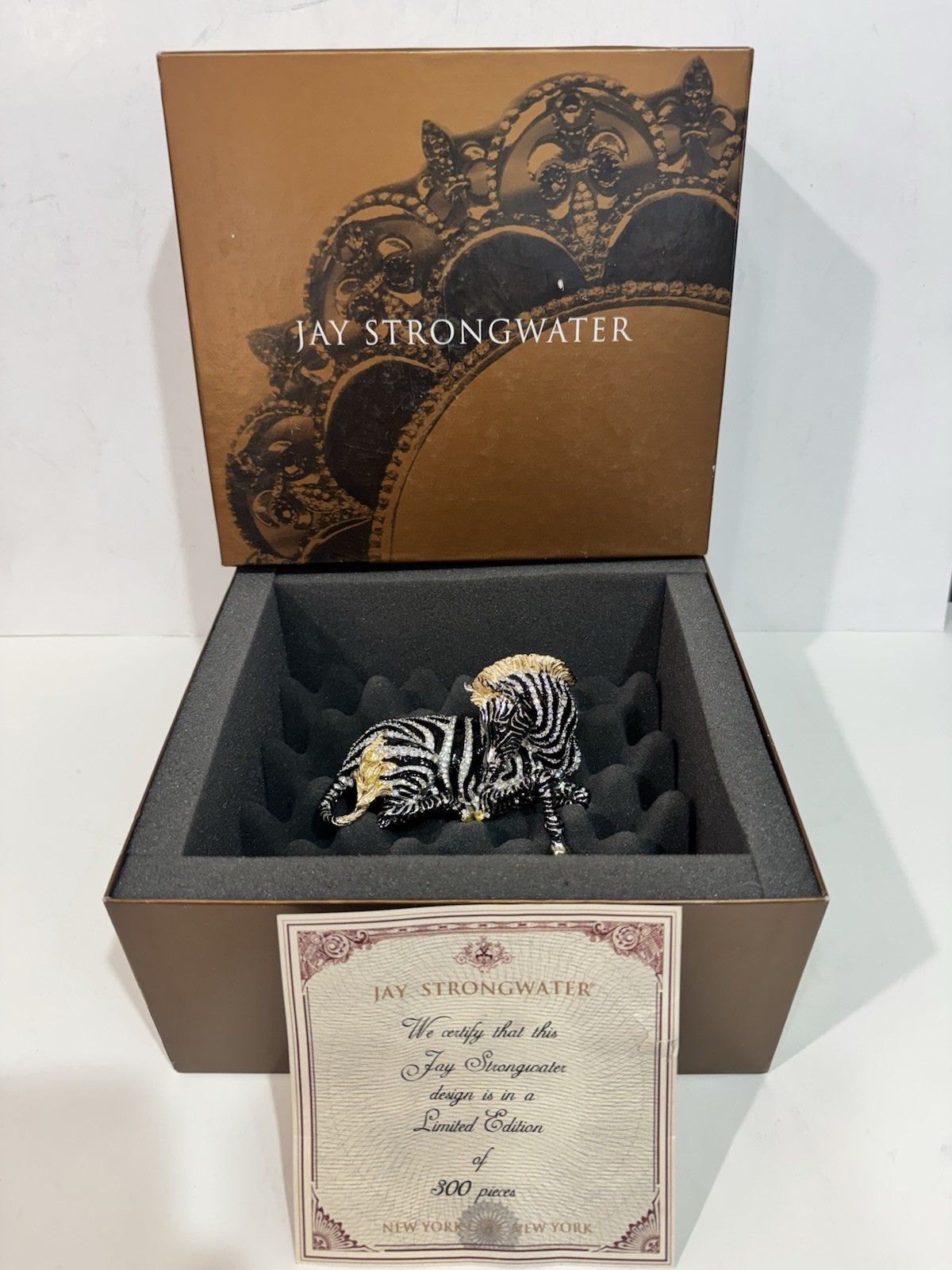 Jay Strongwater Ltd. Edition Resting Zebra Onyx Swarovski Crystals Box Papers Jay Strongwater Ltd. Edition Resting Zebra Onyx Swarovski Crystals Box Papers