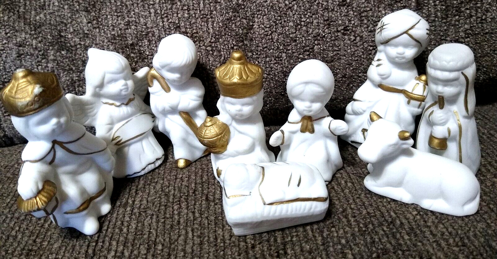 Vintage Mini Ceramic 9 Piece Nativity Set Figurines white gold accent