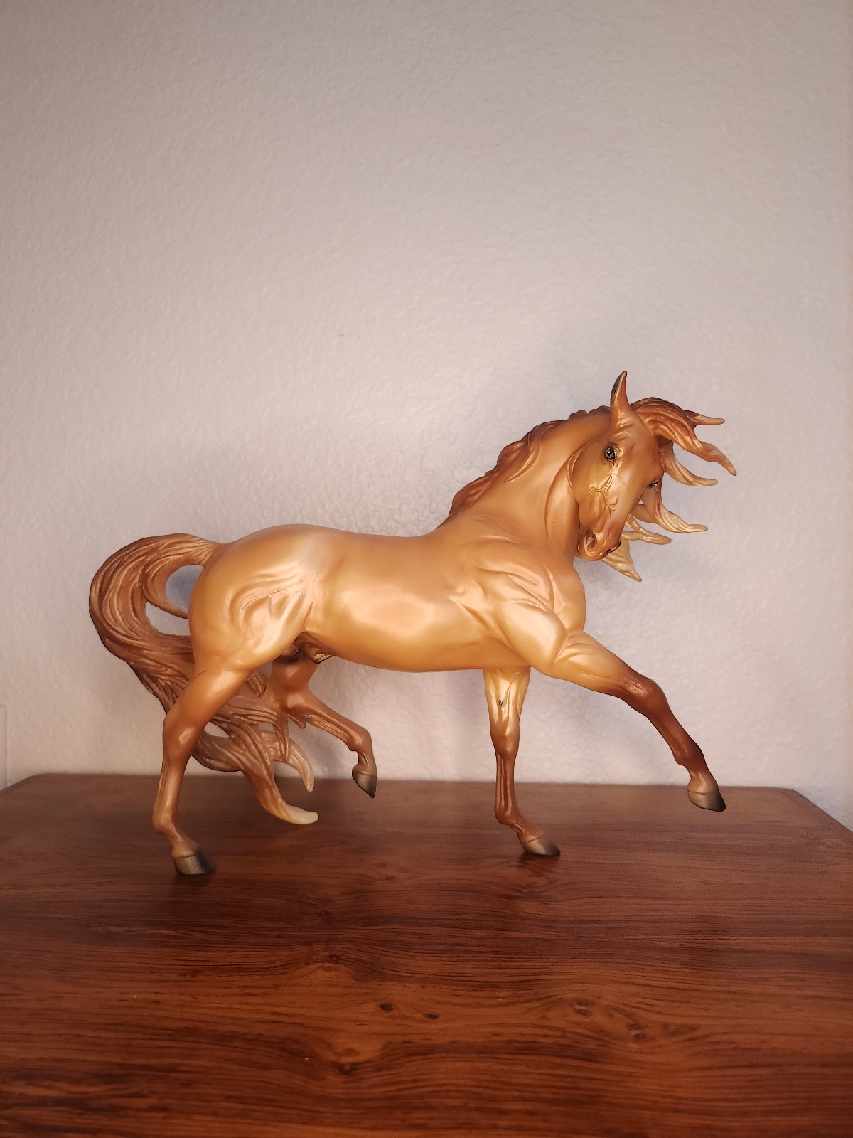 *Customized Eyes* Breyer Breyerfest 2021 Special Run Model “Apollo del Solis” *Customized Eyes* Breyer Breyerfest 2021 Special Run Model “Apollo del Solis”