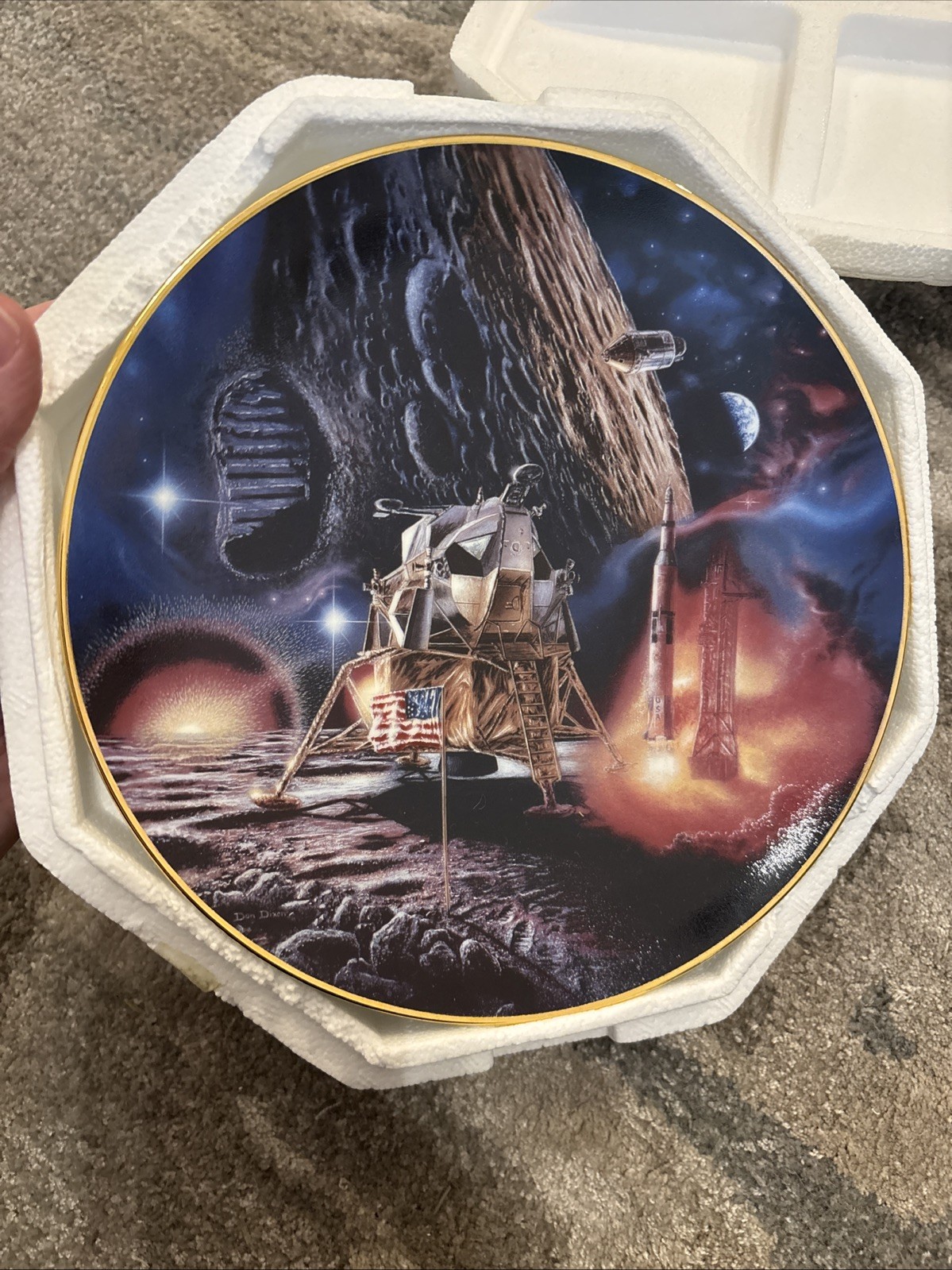 The Hamilton Collection Moon Landing Collector’s Plate by Don Dixon The Hamilton Collection Moon Landing Collector’s Plate by Don Dixon