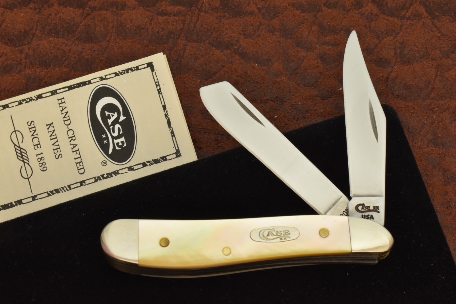 SUPER RARE CASE XX USA 1998 GOLD LIP PEARL TRAPPERNUT TRAPPER PEANUT KNIFE 36722 SUPER RARE CASE XX USA 1998 GOLD LIP PEARL TRAPPERNUT TRAPPER PEANUT KNIFE 36722