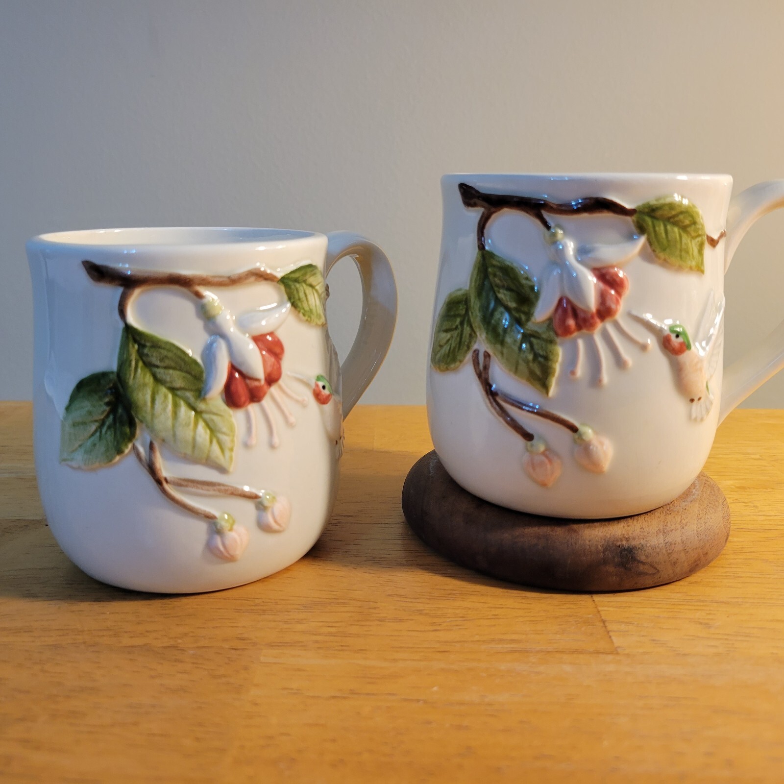 Vintage Otagiri Hummingbird Set of 2 Coffee Mugs Cups Hand Painted Raised Relief Vintage Otagiri Hummingbird Set of 2 Coffee Mugs Cups Hand Painted Raised Relief