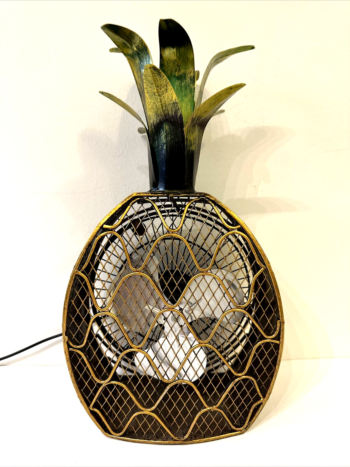 Vintage Deco Breeze Pineapple Retro Fan 15\