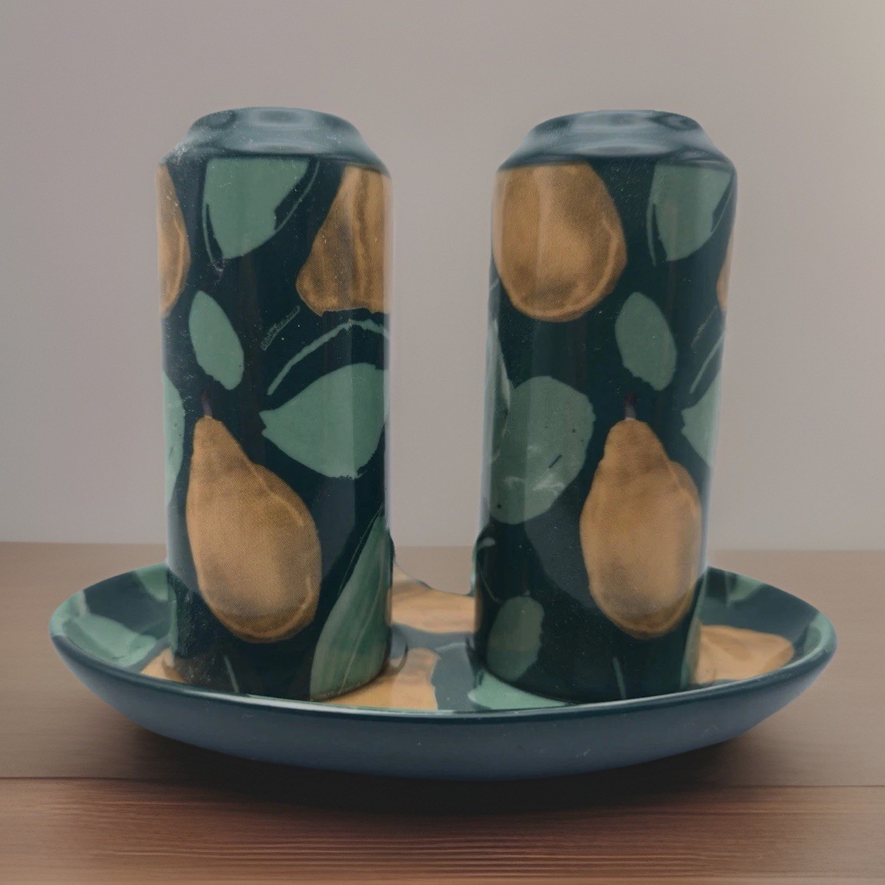 Anthropologie Holly Pear Salt and Pepper Shakers With Ceramic Tray, Excellent