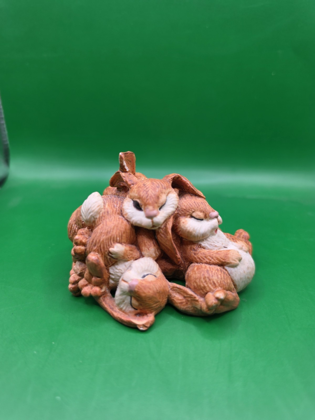 Vintage 1998 Enesco Bunch O’ Bunnies Sleeping Rabbits Figurine #477788 Easter Vintage 1998 Enesco Bunch O’ Bunnies Sleeping Rabbits Figurine #477788 Easter