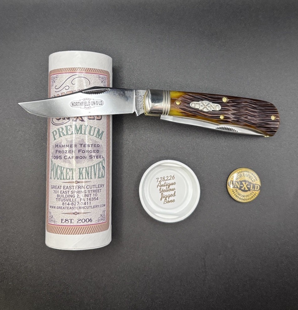 Great Eastern #72 Antique Yellow Jigged French Creek Trapper Knife 728226 GEC