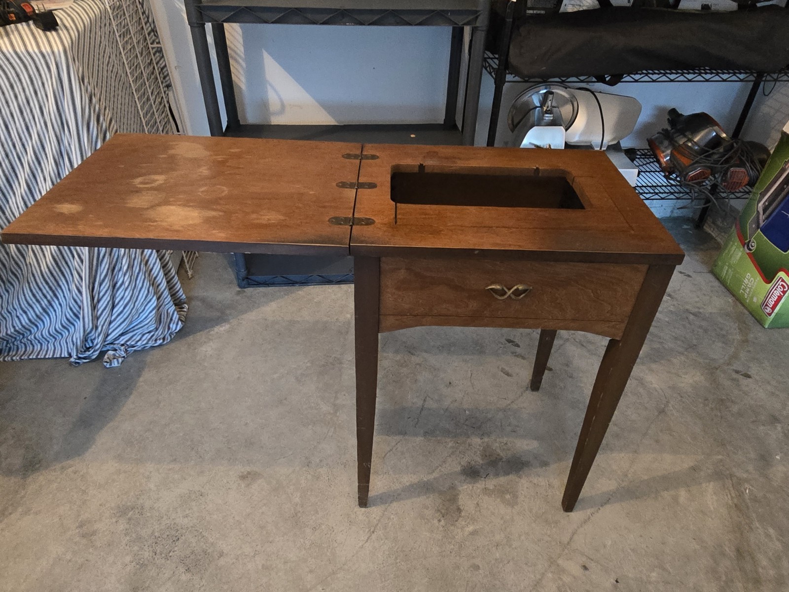 Vintage MCM Sears Kenmore Wood Sewing Cabinet / Desk – Model 566.9100 Vintage MCM Sears Kenmore Wood Sewing Cabinet / Desk – Model 566.9100