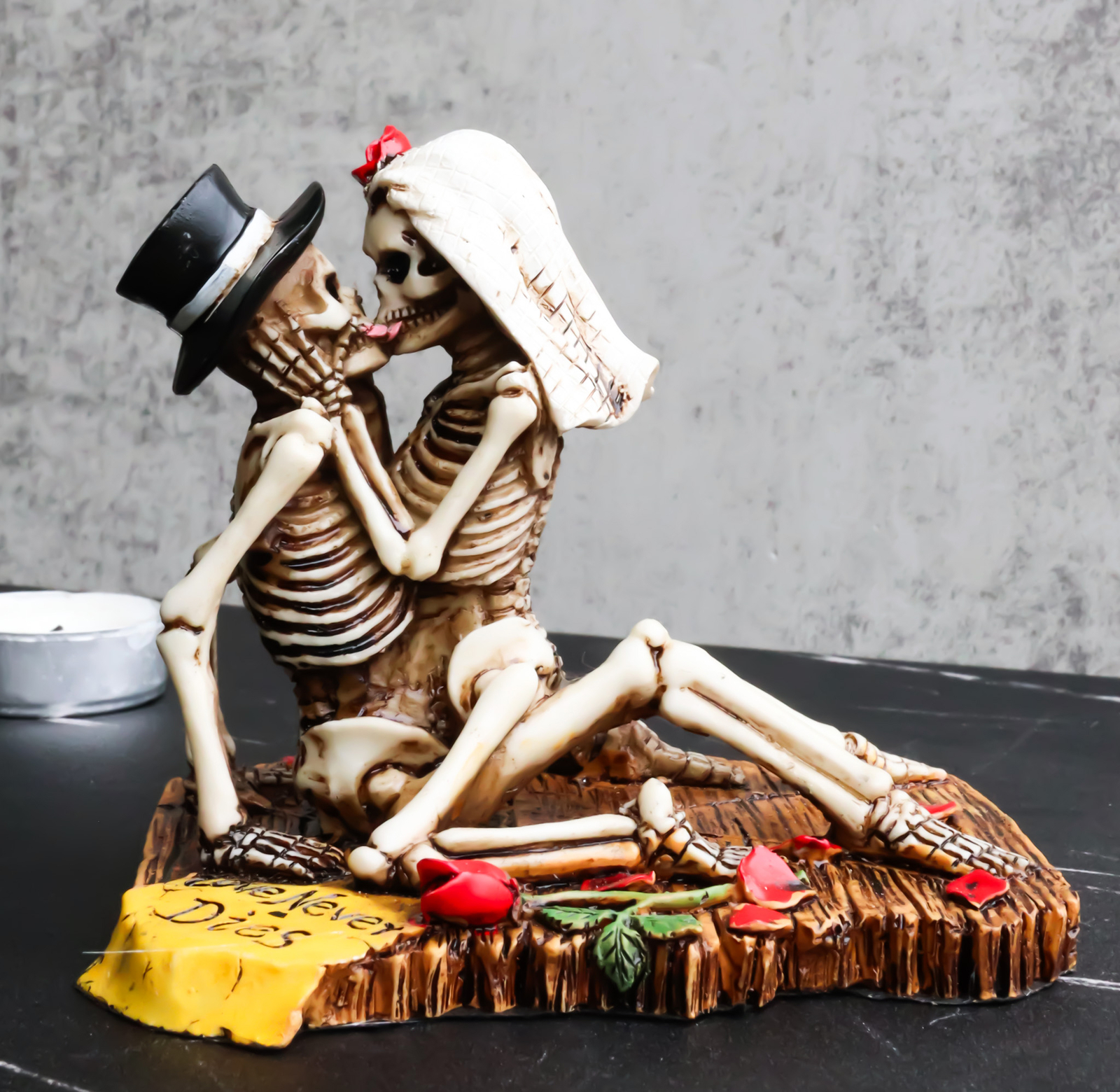 Ebros Love Never Dies Castaway Wedding Skeleton Couple Kissing Statue 3.75"H Ebros Love Never Dies Castaway Wedding Skeleton Couple Kissing Statue 3.75"H