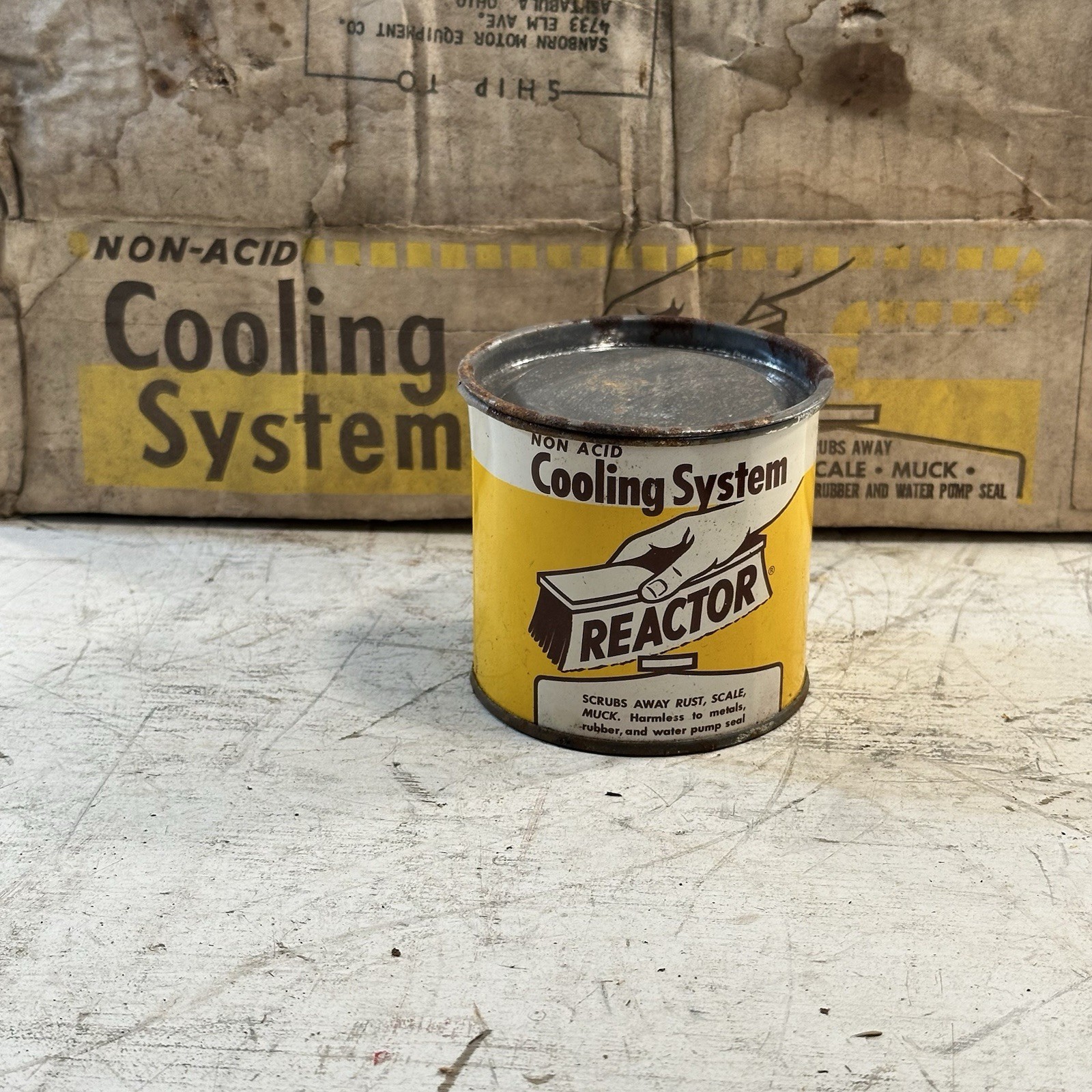 GRAPHIC 1950s era CAR COOLING SYSTEM REACTOR Old Holly MI Tin Oil Can GRAPHIC 1950s era CAR COOLING SYSTEM REACTOR Old Holly MI Tin Oil Can