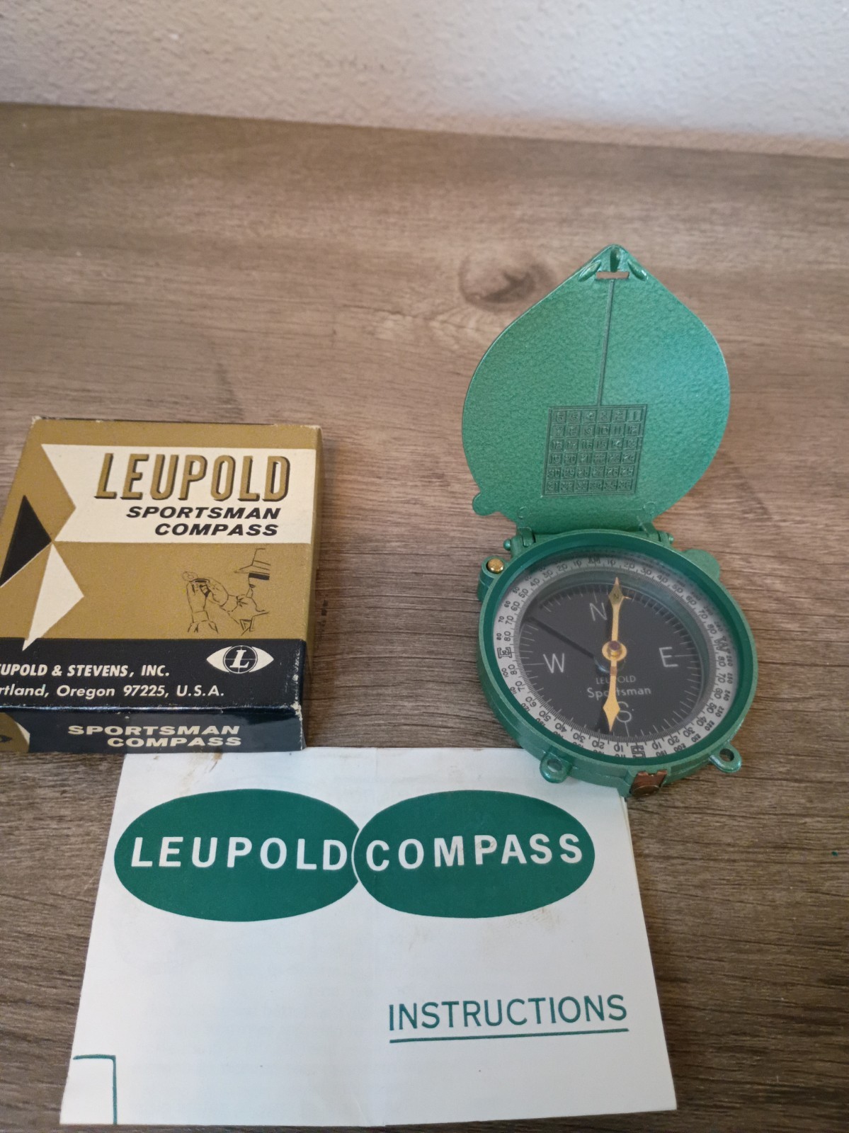 Vtg 1950s NOS Leupold and Stevens Instruments Sportsman Compass Portland Oregon Vtg 1950s NOS Leupold and Stevens Instruments Sportsman Compass Portland Oregon