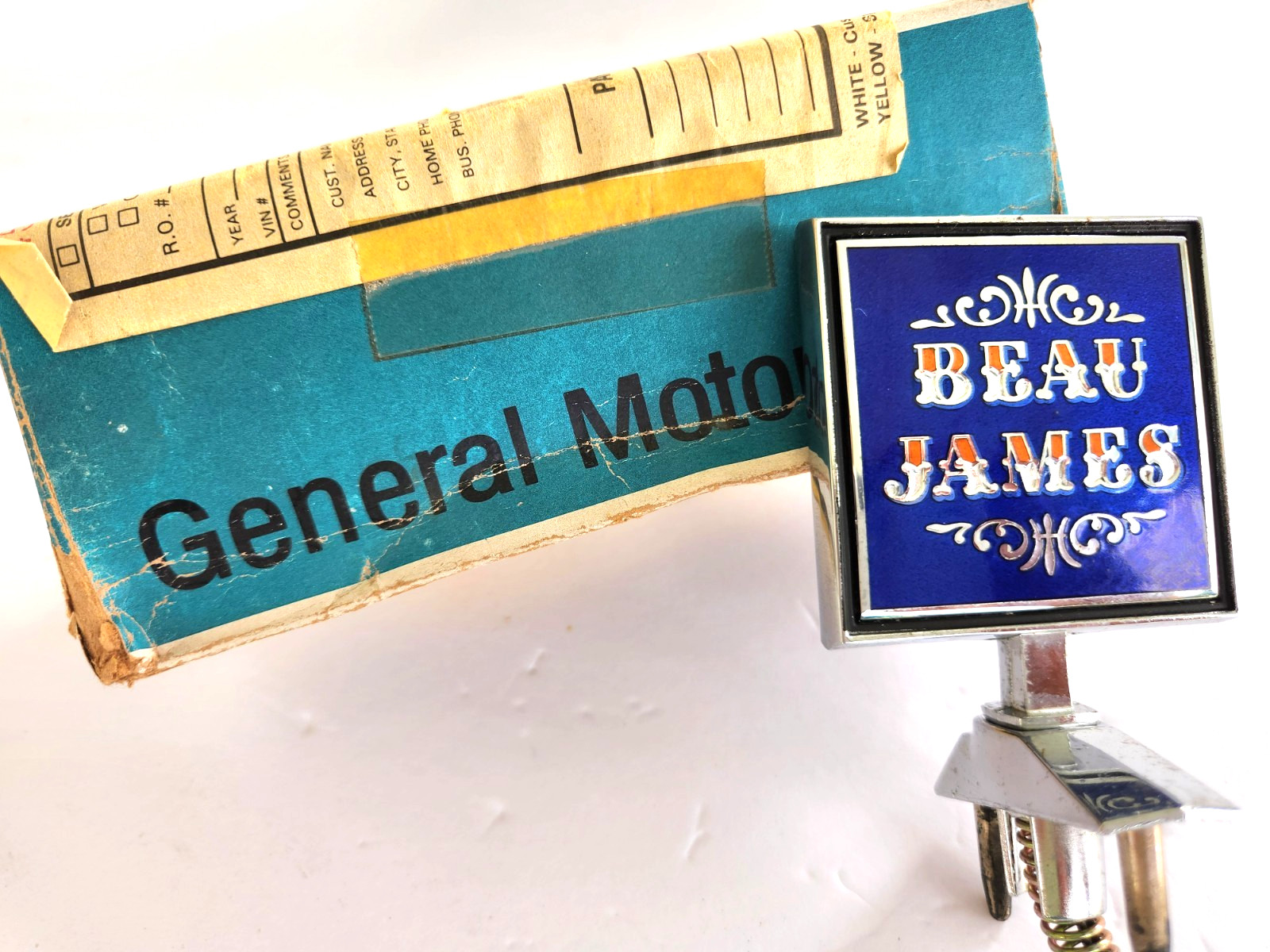 RARE NEW OLD STOCK 1975 GMC SIERRA PICK UP TRUCK BEAU JAMES HOOD ORNAMENT w BOX RARE NEW OLD STOCK 1975 GMC SIERRA PICK UP TRUCK BEAU JAMES HOOD ORNAMENT w BOX