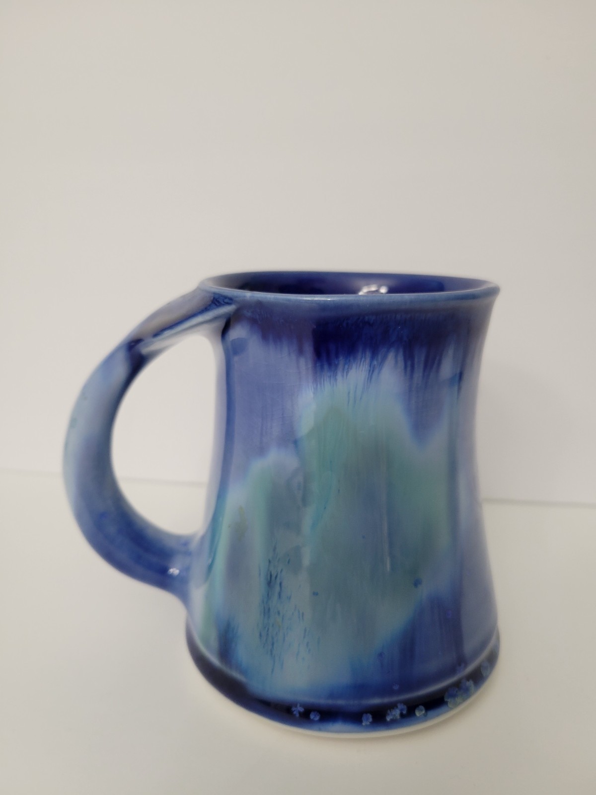 Edgecomb Potters Maine Blue & Green Drip Glaze Porcelain Whale Tail Mug Edgecomb Potters Maine Blue & Green Drip Glaze Porcelain Whale Tail Mug