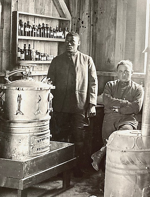 RARE WWI Photo African American Lab Tech 1919 St Nazaire France US Official ARC RARE WWI Photo African American Lab Tech 1919 St Nazaire France US Official ARC