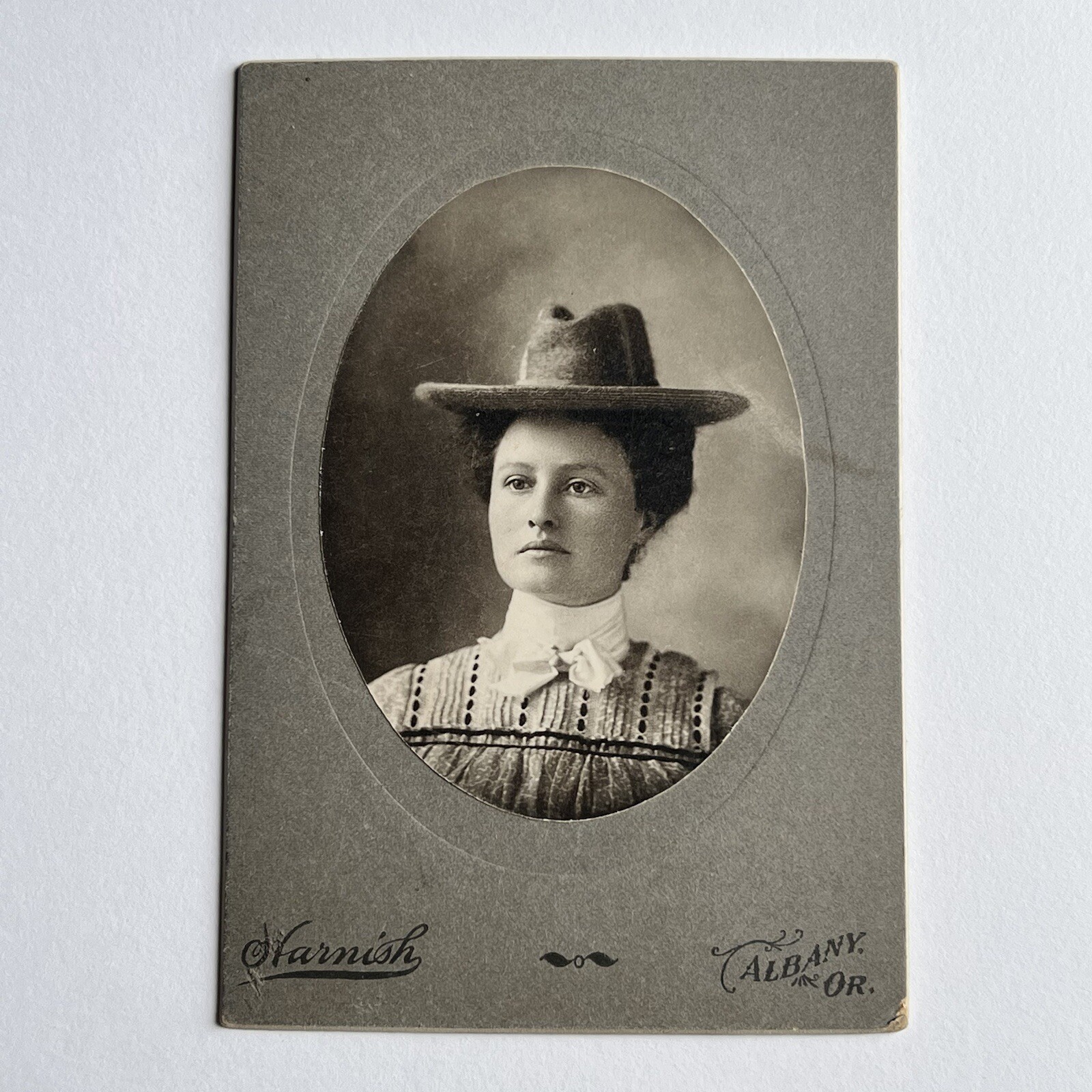 Antique Photograph On Board Beautiful Young Woman Cowboy Hat Albany OR Antique Photograph On Board Beautiful Young Woman Cowboy Hat Albany OR