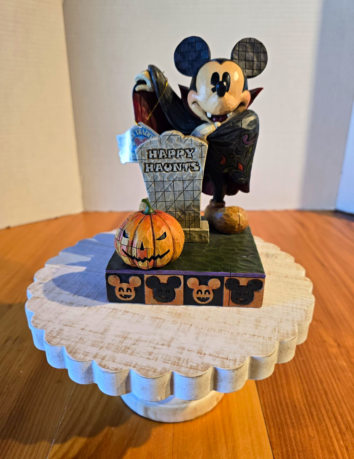 Jim Shore Disney Traditions "Happy Haunts" Vampire Mickey Mouse Fig. #4008069 Jim Shore Disney Traditions "Happy Haunts" Vampire Mickey Mouse Fig. #4008069