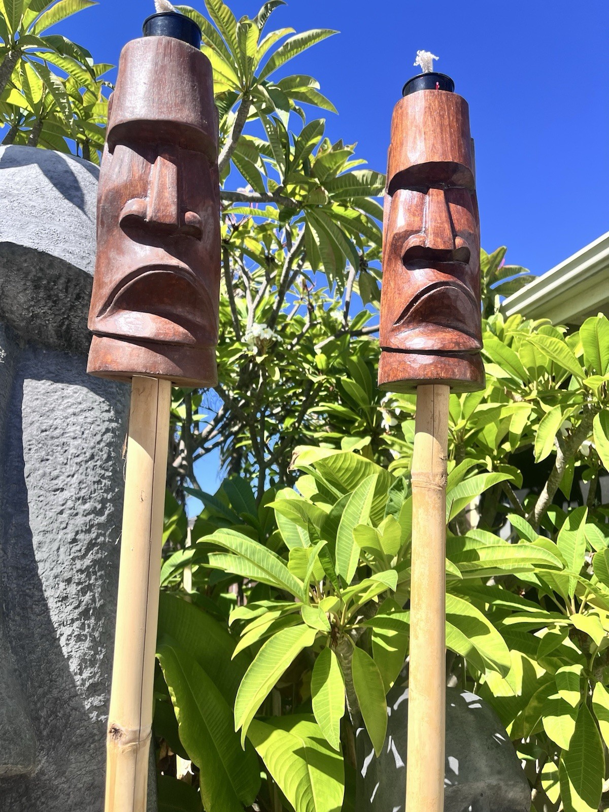 Set Of 2 Tiki Tiki Torches Easter Island Moai Smokin' Tikis Hawaii Oceanic Set Of 2 Tiki Tiki Torches Easter Island Moai Smokin' Tikis Hawaii Oceanic
