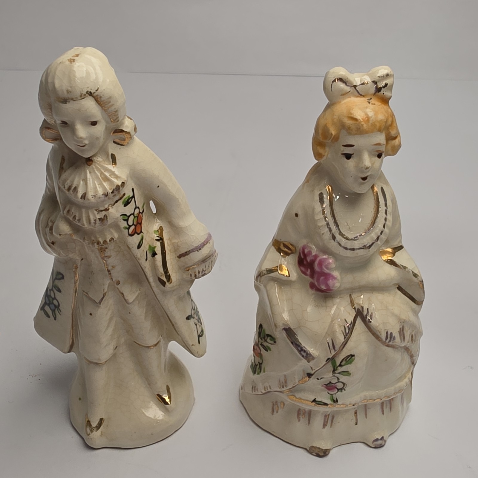 VTG Courting Victorian Man & Woman Salt & Pepper Shakers white gold tone Japan