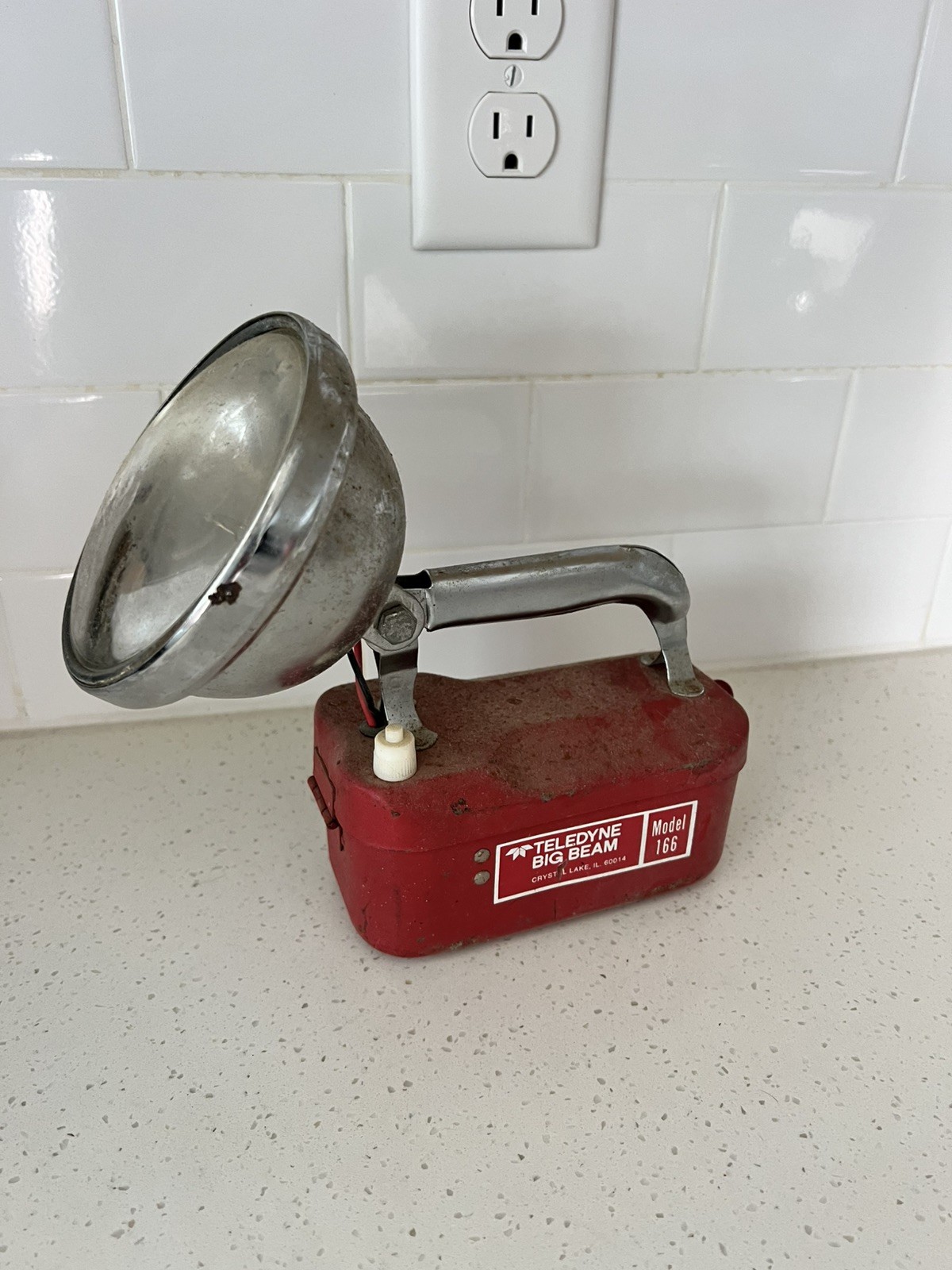 Vintage Teledyne Big Beam Model 166 Red Flashlight Lantern Handlamp Vintage Teledyne Big Beam Model 166 Red Flashlight Lantern Handlamp