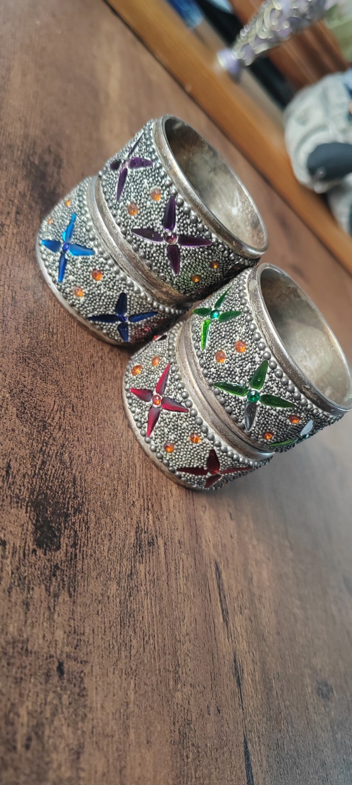 Vintage Pier 1 Jeweled Beaded Napkin Rings Set of 4 Silver Boho Holiday Table Vintage Pier 1 Jeweled Beaded Napkin Rings Set of 4 Silver Boho Holiday Table