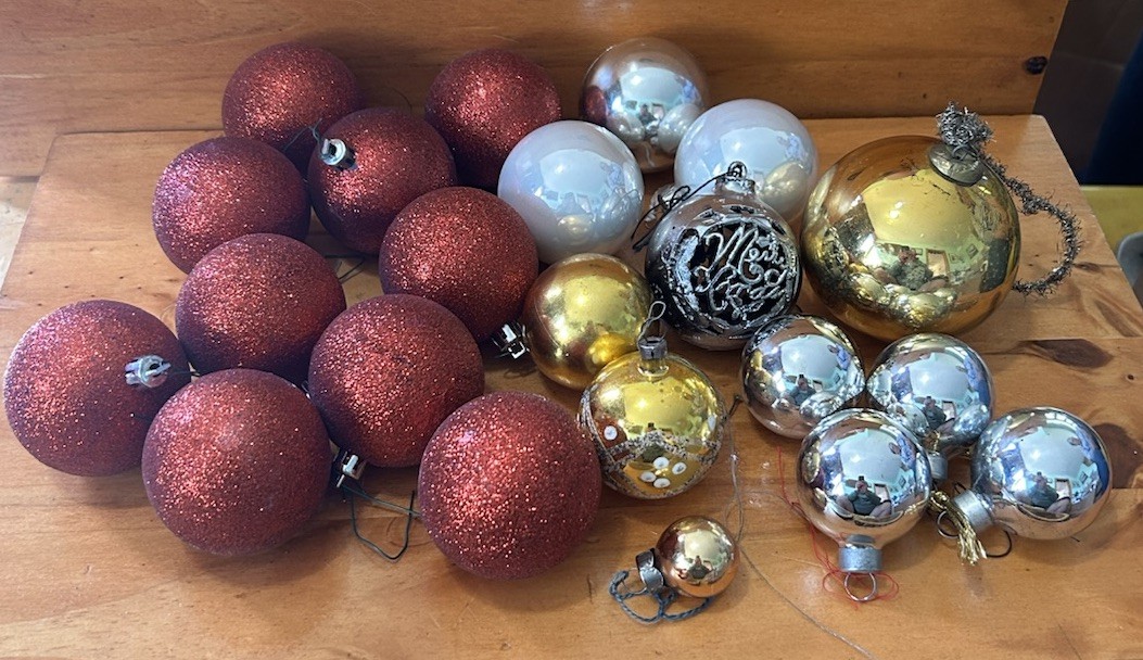 Lot VTG Christmas Ornaments Lot Of 22 Lot VTG Christmas Ornaments Lot Of 22