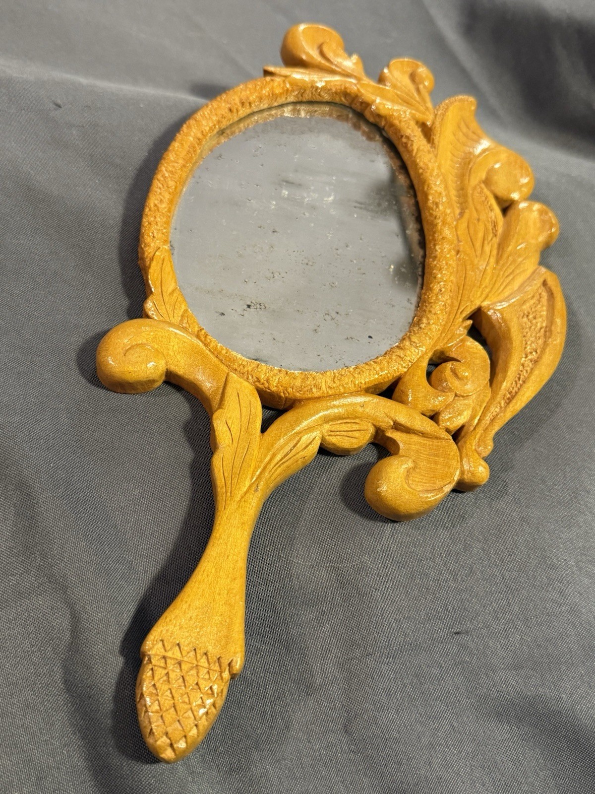 Antique Carved Wooden Victorian Vanity Hand Mirror Antique Carved Wooden Victorian Vanity Hand Mirror