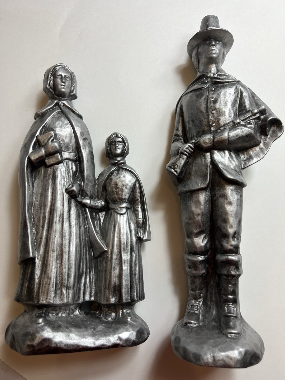 Vintage 1970s Silver Pilgrim Family Figurines 15” Thanksgiving Decor Vintage 1970s Silver Pilgrim Family Figurines 15” Thanksgiving Decor