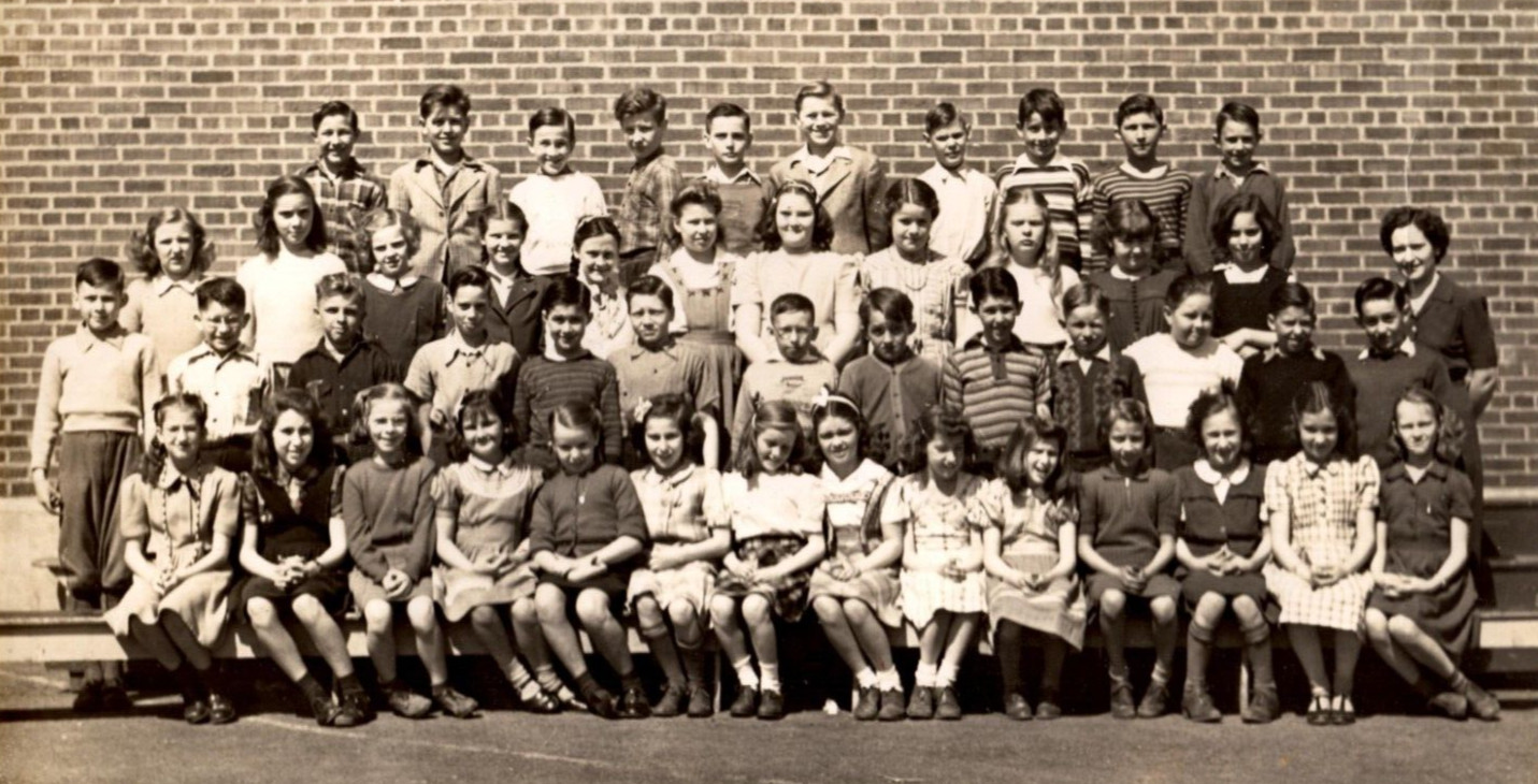 Class Picture ID'd as 1944 5th Grade North Syracuse High School 8" X 10" B&W Class Picture ID'd as 1944 5th Grade North Syracuse High School 8" X 10" B&W