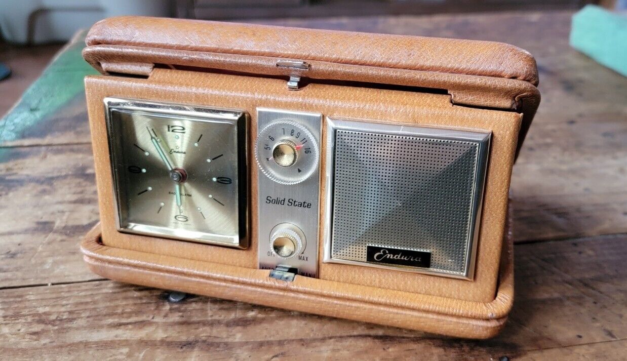 Vintage Japan Endura Portable AM Clock Radio 