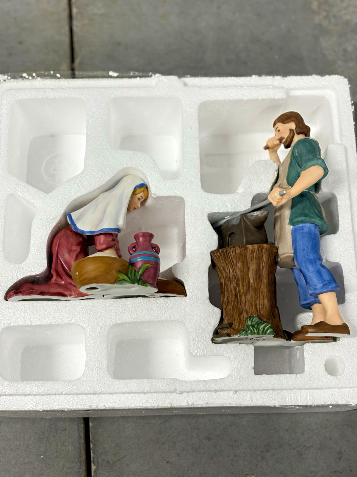 HAWTHORNE VILLAGE NATIVITY FIGURES FORGING SPIRIT FOOD FOR SOUL COA HAWTHORNE VILLAGE NATIVITY FIGURES FORGING SPIRIT FOOD FOR SOUL COA