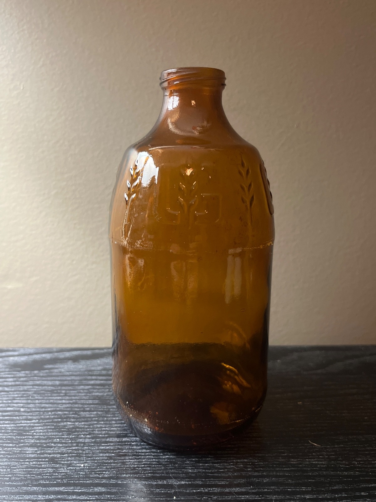 Genesee Beer Bottle Amber Vintage 1970’s Embossed in excellent condition Genesee Beer Bottle Amber Vintage 1970’s Embossed in excellent condition
