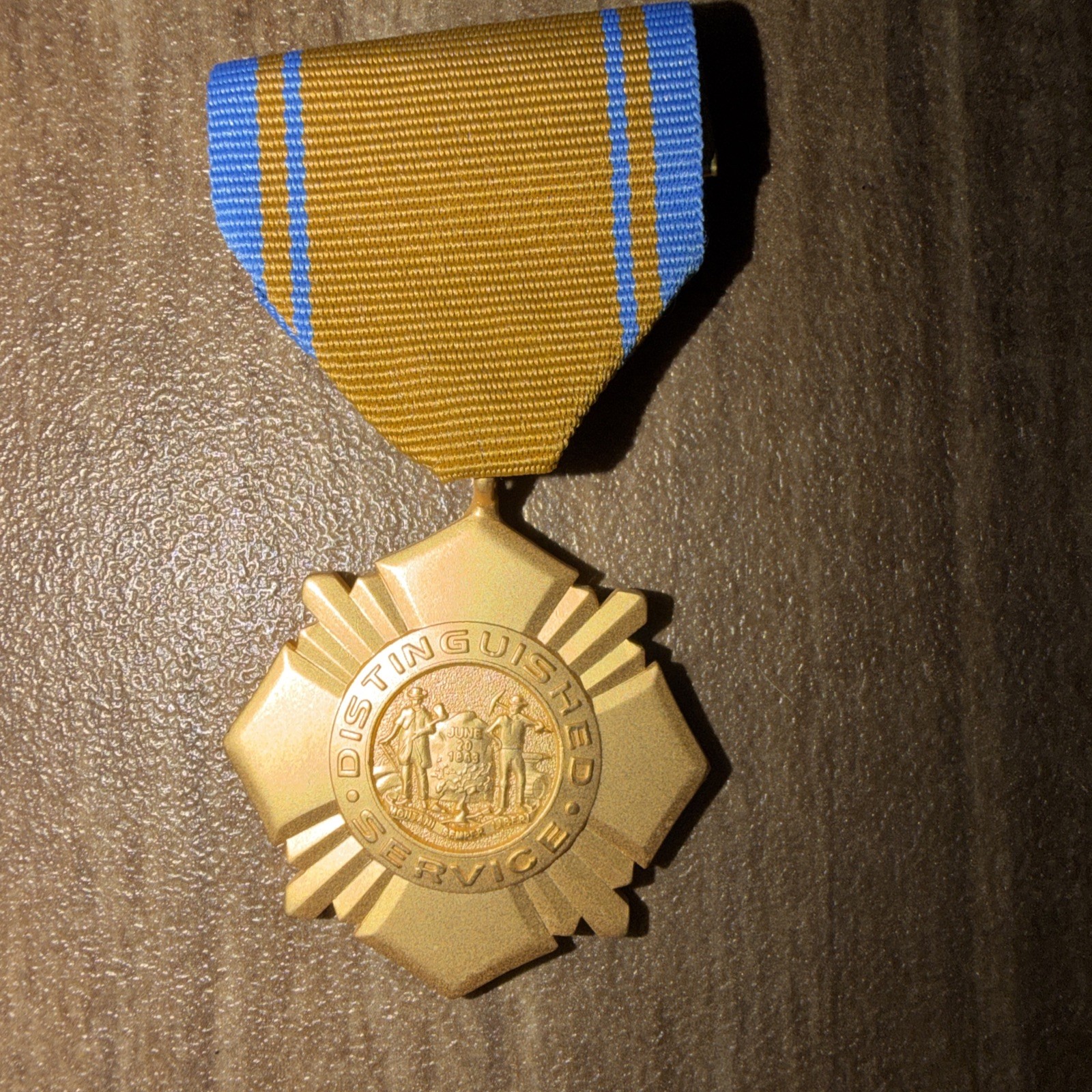 WEST VIRGINIA DISTINGUISHED SERVICE MEDAL -