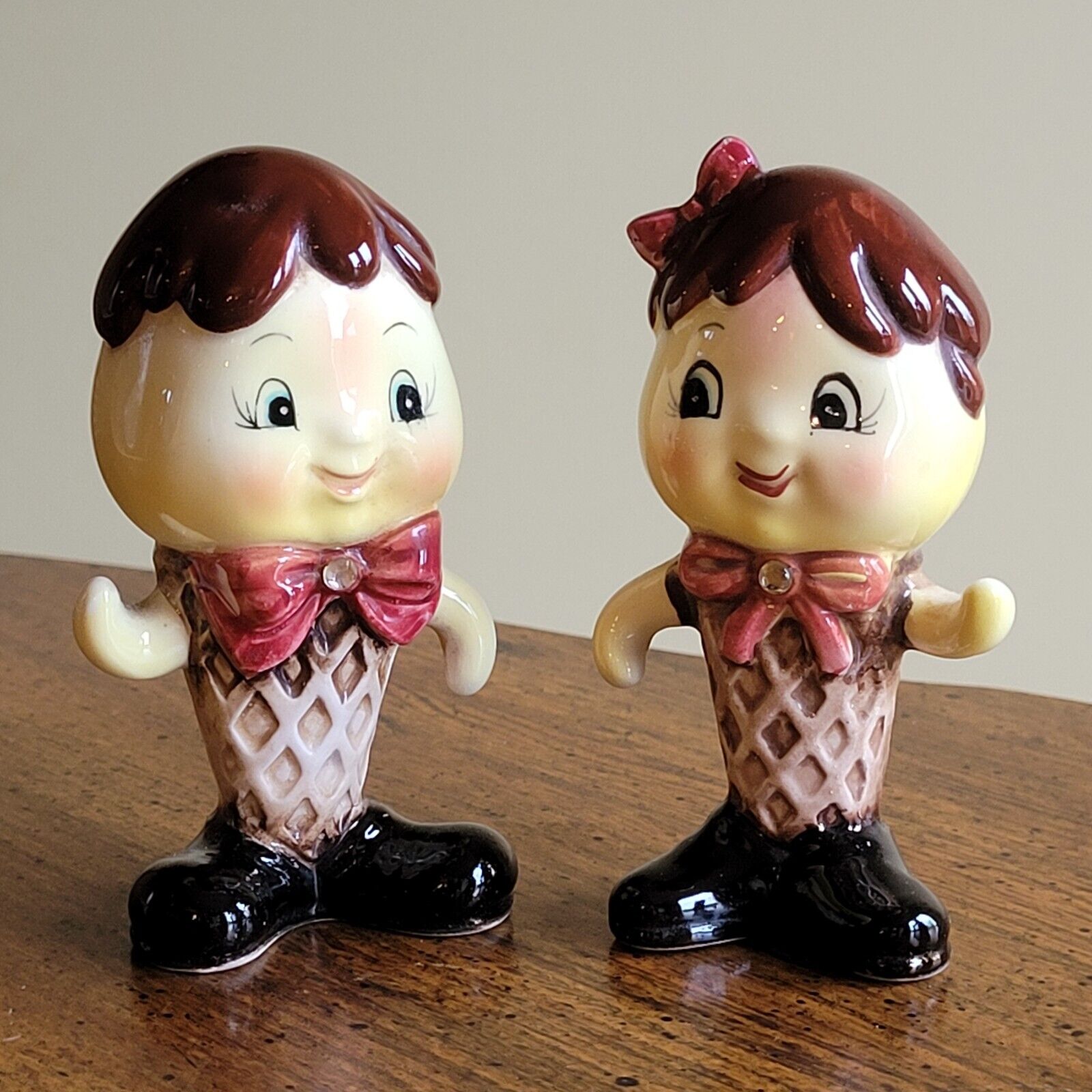 Vintage Enesco Anthropomorphic Ice Cream Cone Girl & Boy Salt & Pepper Shakers