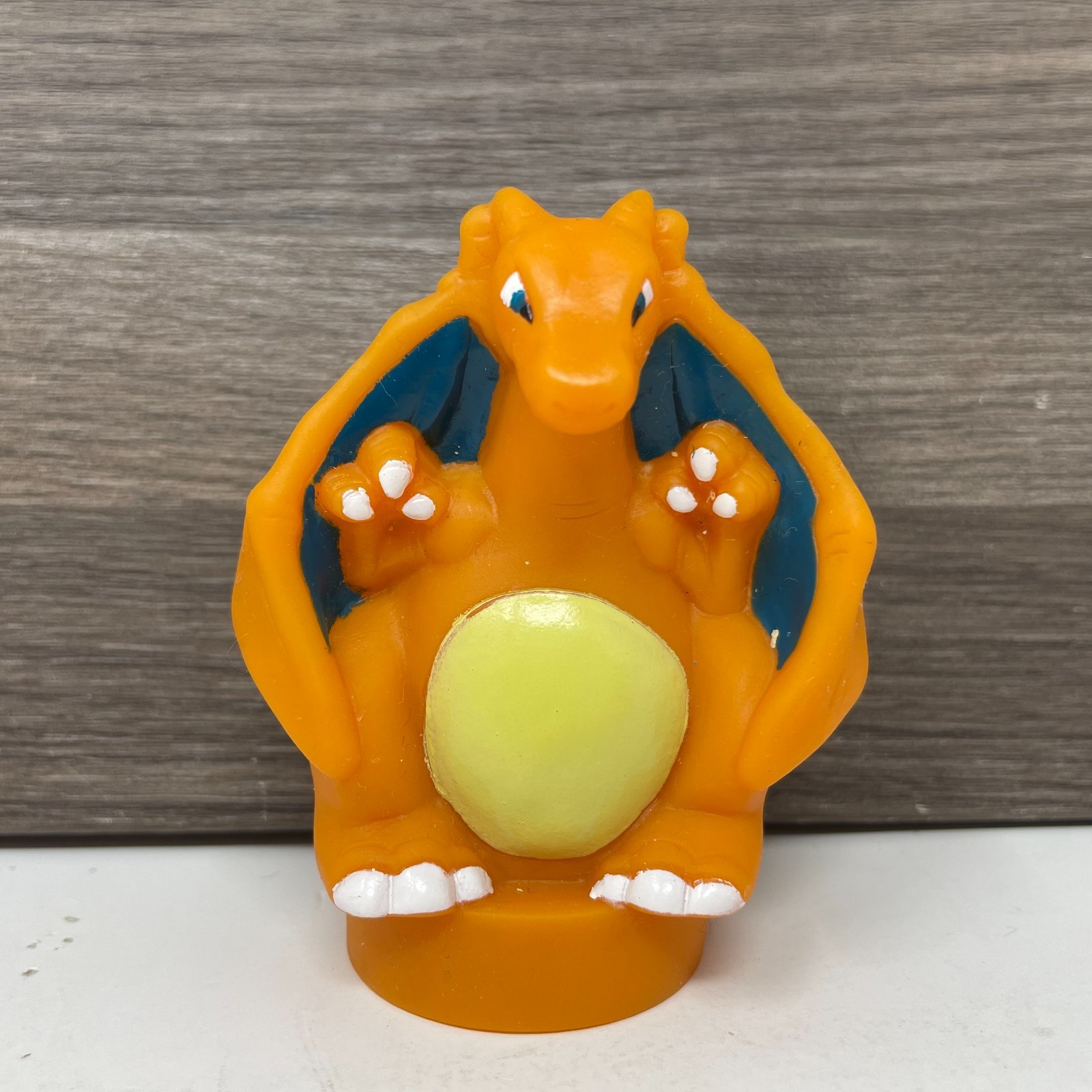 Vintage Pokemon Charizard Figure Bank Coin Treasure Keeper Carls Jr Toy 2002 Vintage Pokemon Charizard Figure Bank Coin Treasure Keeper Carls Jr Toy 2002