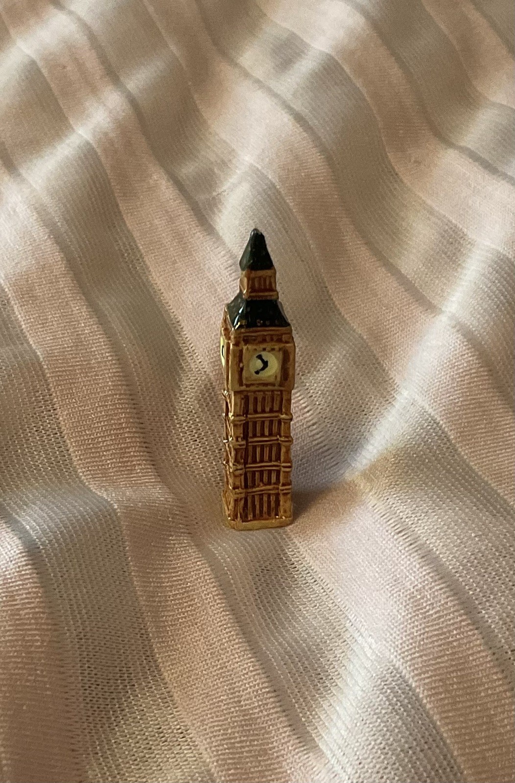 Vintage Miniature Big Ben London UK Elizabeth Tower Figurine Souvenir 0.50x 1.7" Vintage Miniature Big Ben London UK Elizabeth Tower Figurine Souvenir 0.50x 1.7"