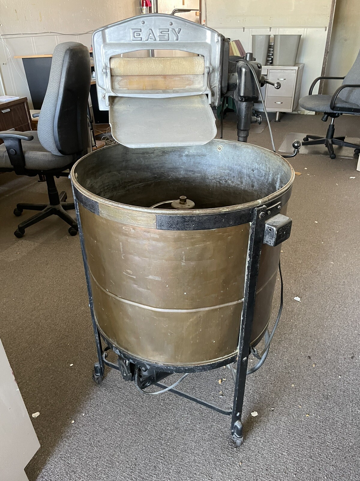 Vintage 1912 Easy washing machine Vintage 1912 Easy washing machine