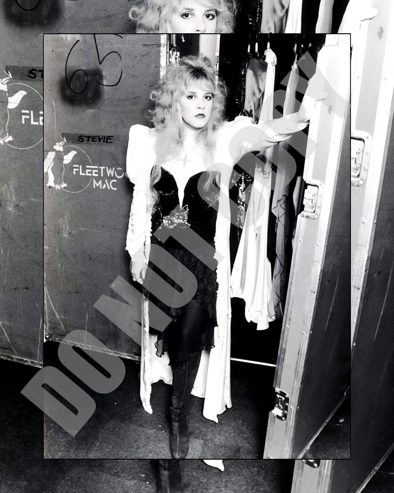 Stevie Nicks Fleetwood Mac Backstage Tour Concert Wardrobe Case 8x10 Photo