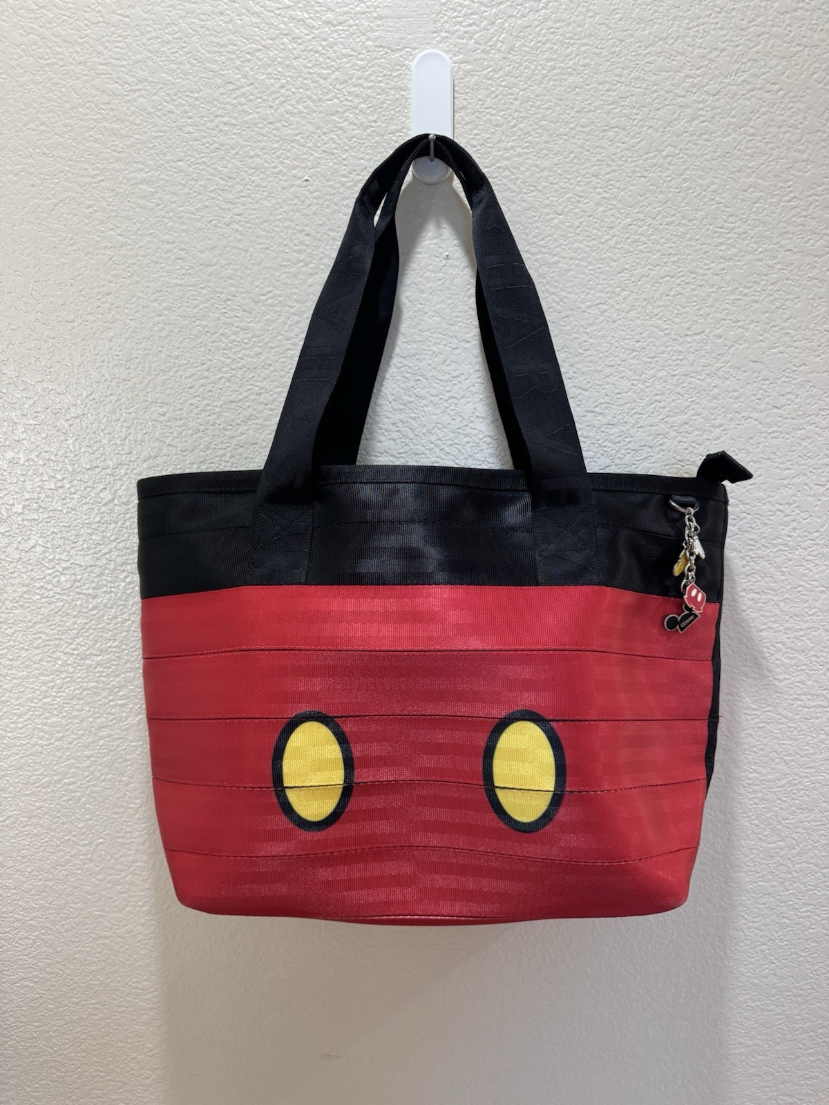 Harveys Seatbelt Bag -Disney Couture, Mickey Minnie Boat Tote Harveys Seatbelt Bag -Disney Couture, Mickey Minnie Boat Tote