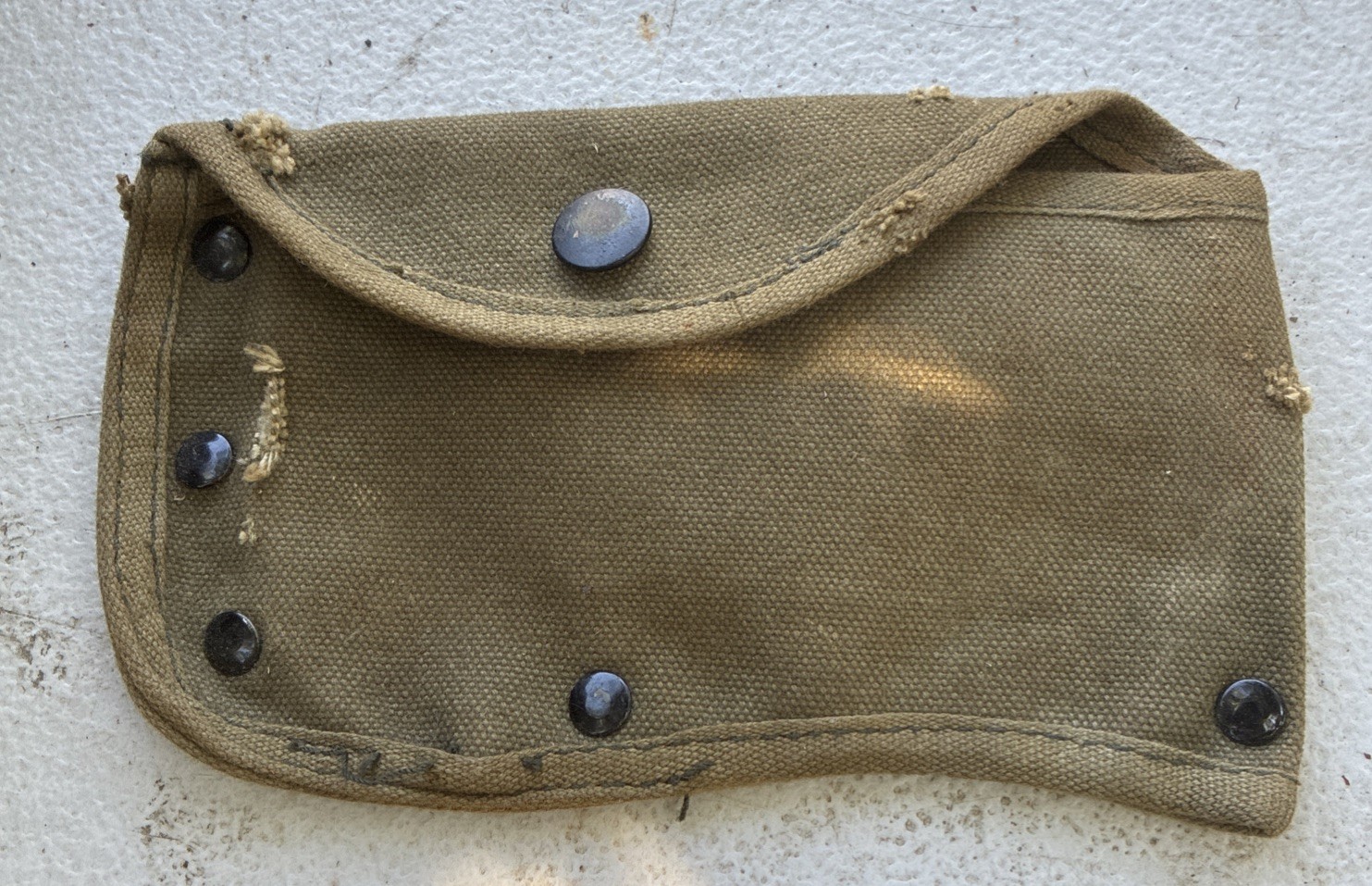 Vintage WW2 U.S. Army Mattock/Pick Axe Cover Tan Canvas Vintage WW2 U.S. Army Mattock/Pick Axe Cover Tan Canvas