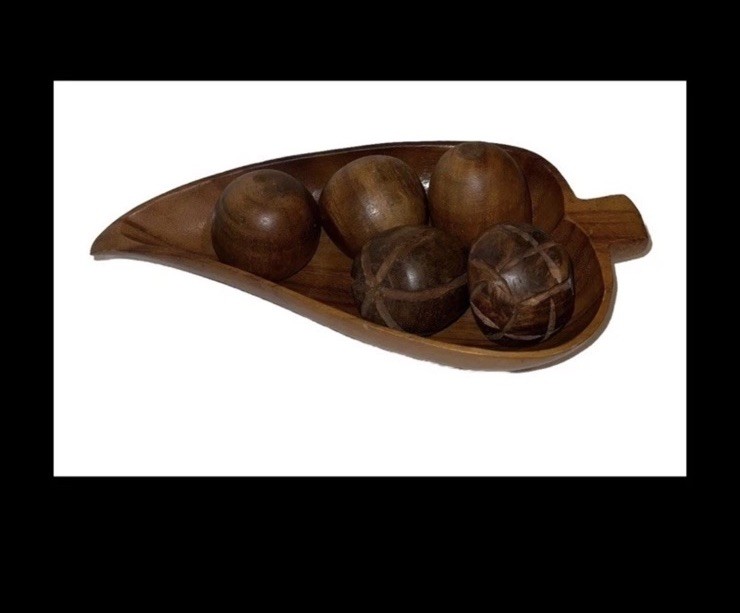 Nice MCM Vintage Wooden Bowl Of Fruit Nice MCM Vintage Wooden Bowl Of Fruit