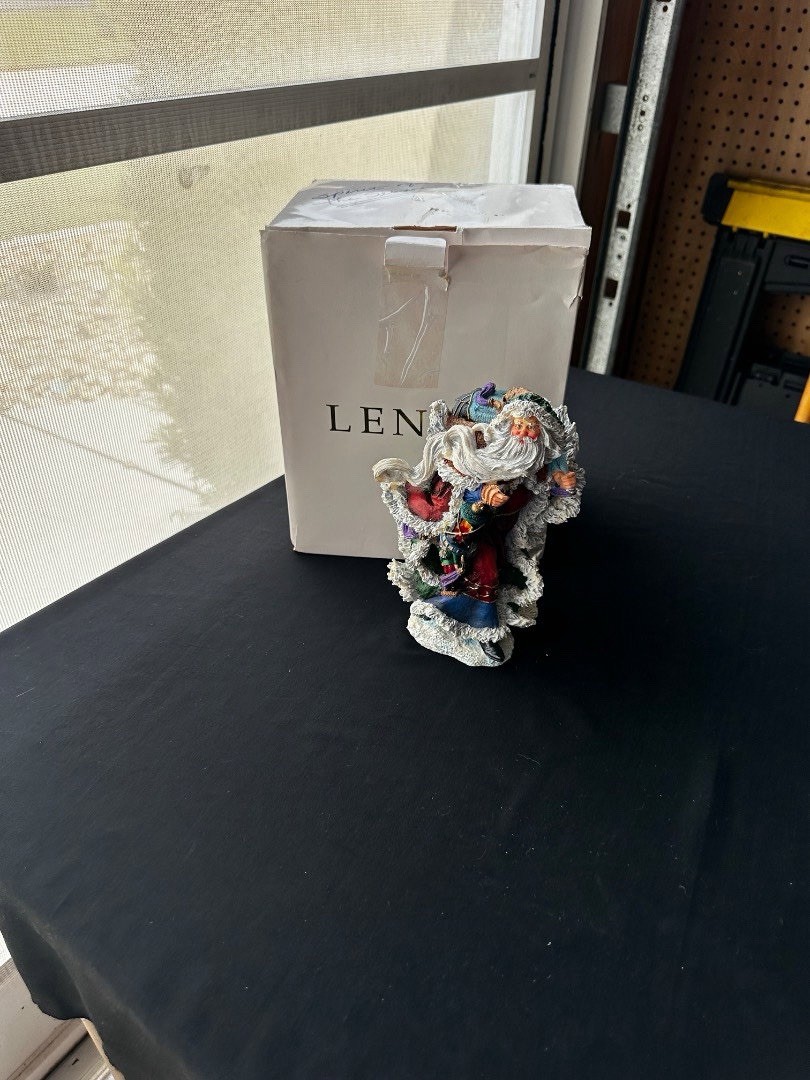 Lenox 2000 Spirit of the Season Old World Santa Claus Figurine 9" Boxed Lenox 2000 Spirit of the Season Old World Santa Claus Figurine 9" Boxed