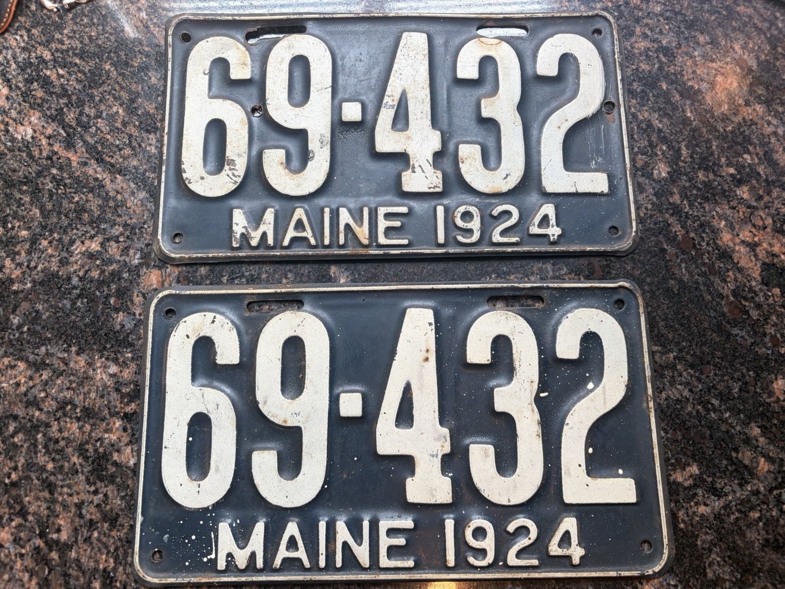 Matched Pair Of Vintage 1924 Maine License Plates Matched Pair Of Vintage 1924 Maine License Plates