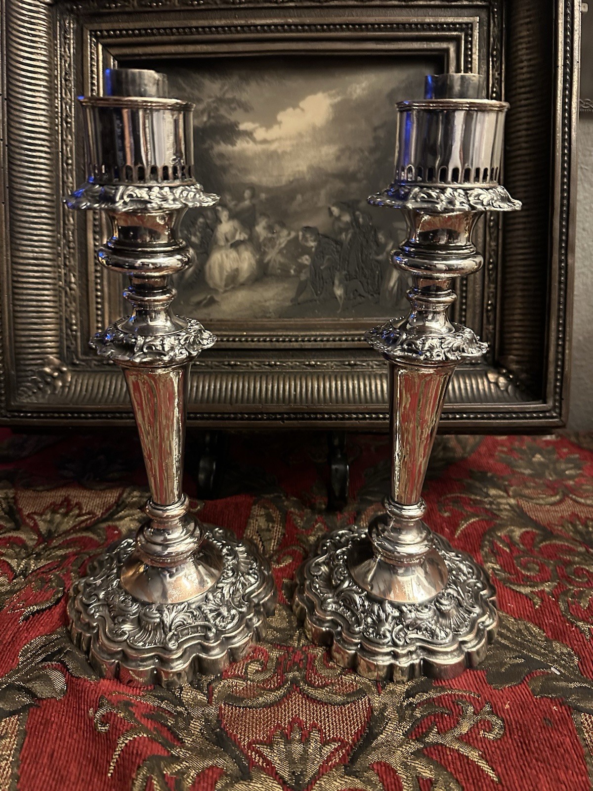 Antique French Elegant Pair of Bronze Candlesticks Louis XV Style 19th Century Antique French Elegant Pair of Bronze Candlesticks Louis XV Style 19th Century